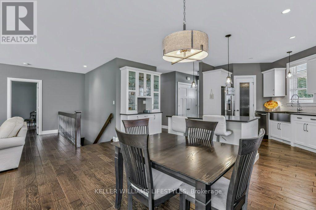 51 Deerfield Road, Lambton Shores, Ontario  N0M 1T0 - Photo 13 - X13703332