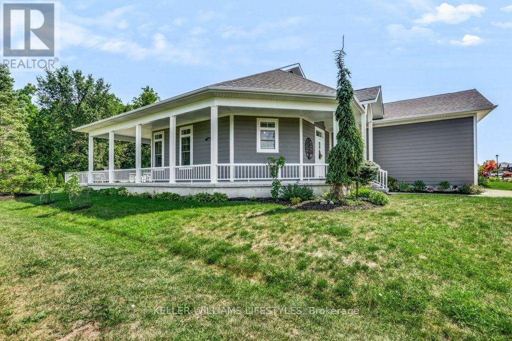 51 Deerfield Road, Lambton Shores, Ontario  N0M 1T0 - Photo 2 - X13703332