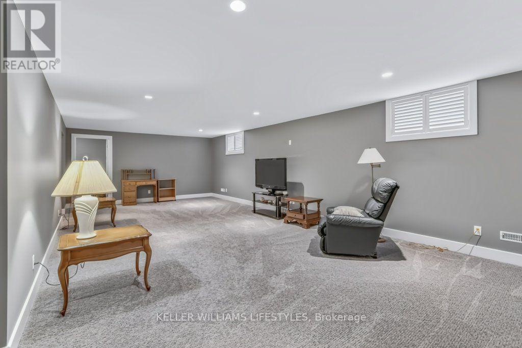 51 Deerfield Road, Lambton Shores, Ontario  N0M 1T0 - Photo 25 - X13703332