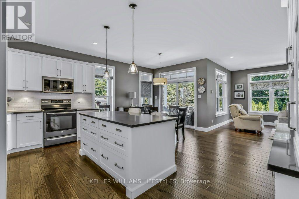 51 Deerfield Road, Lambton Shores, Ontario  N0M 1T0 - Photo 8 - X13703332