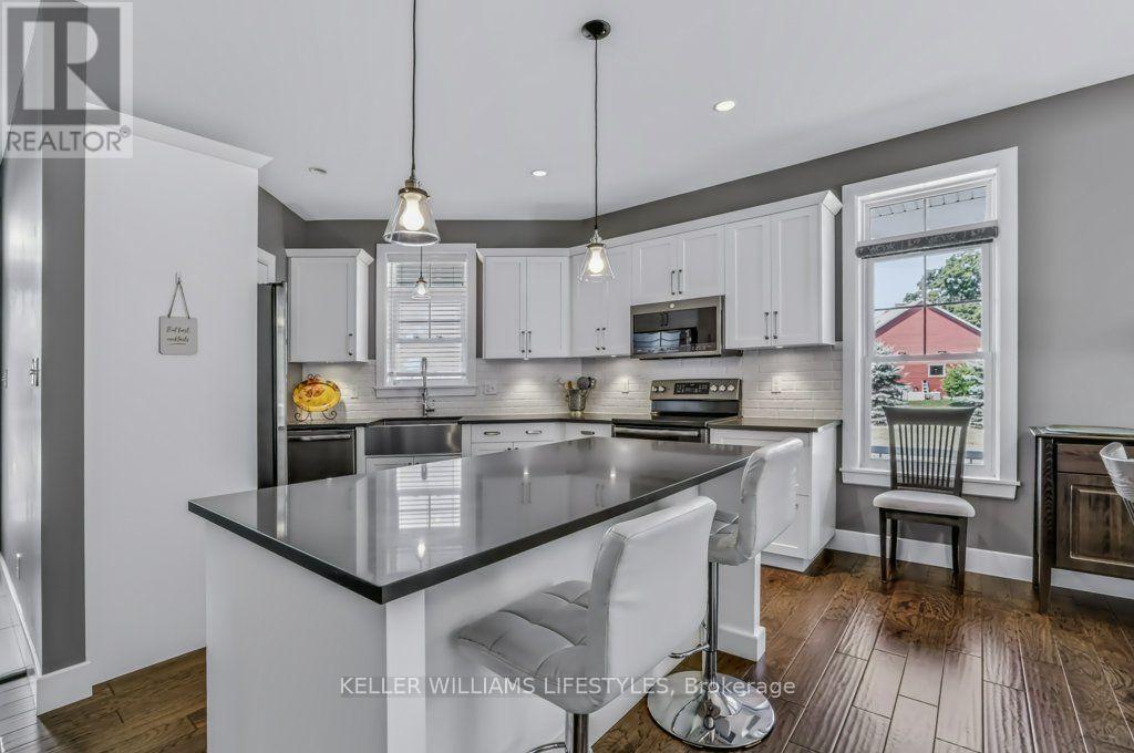 51 Deerfield Road, Lambton Shores, Ontario  N0M 1T0 - Photo 9 - X13703332