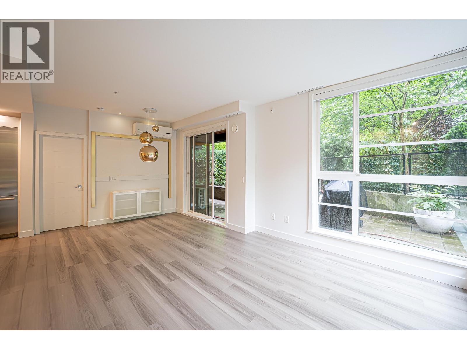 105 733 W 3rd Street, North Vancouver, British Columbia V7M 0C8 - Photo 3 - R3148611