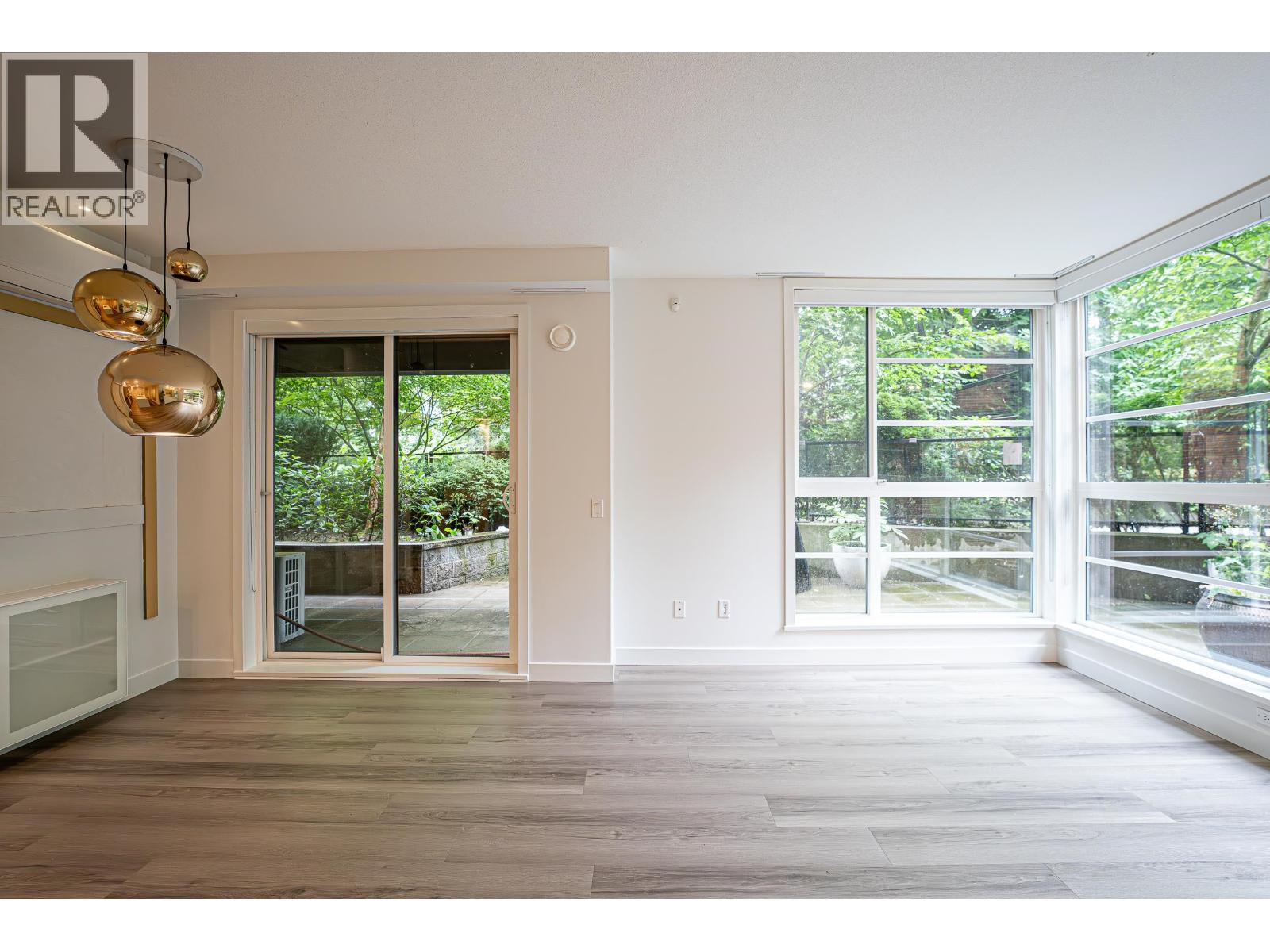 105 733 W 3rd Street, North Vancouver, British Columbia V7M 0C8 - Photo 4 - R3148611