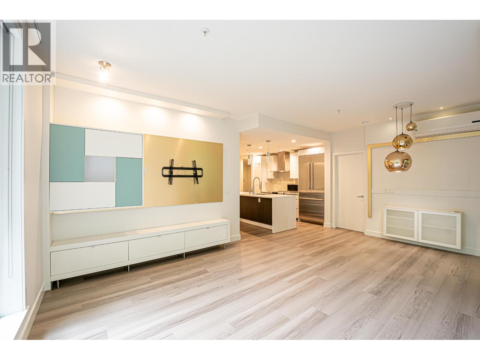 105 733 W 3rd Street, North Vancouver, British Columbia V7M 0C8 - Photo 5 - R3148611