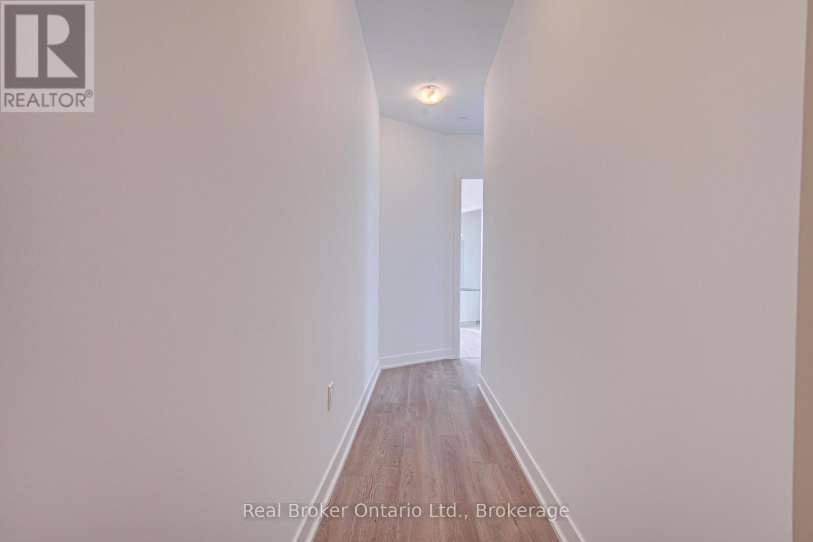1310 - 2088 James Street, Burlington, Ontario  L7R 0H2 - Photo 10 - W13703346