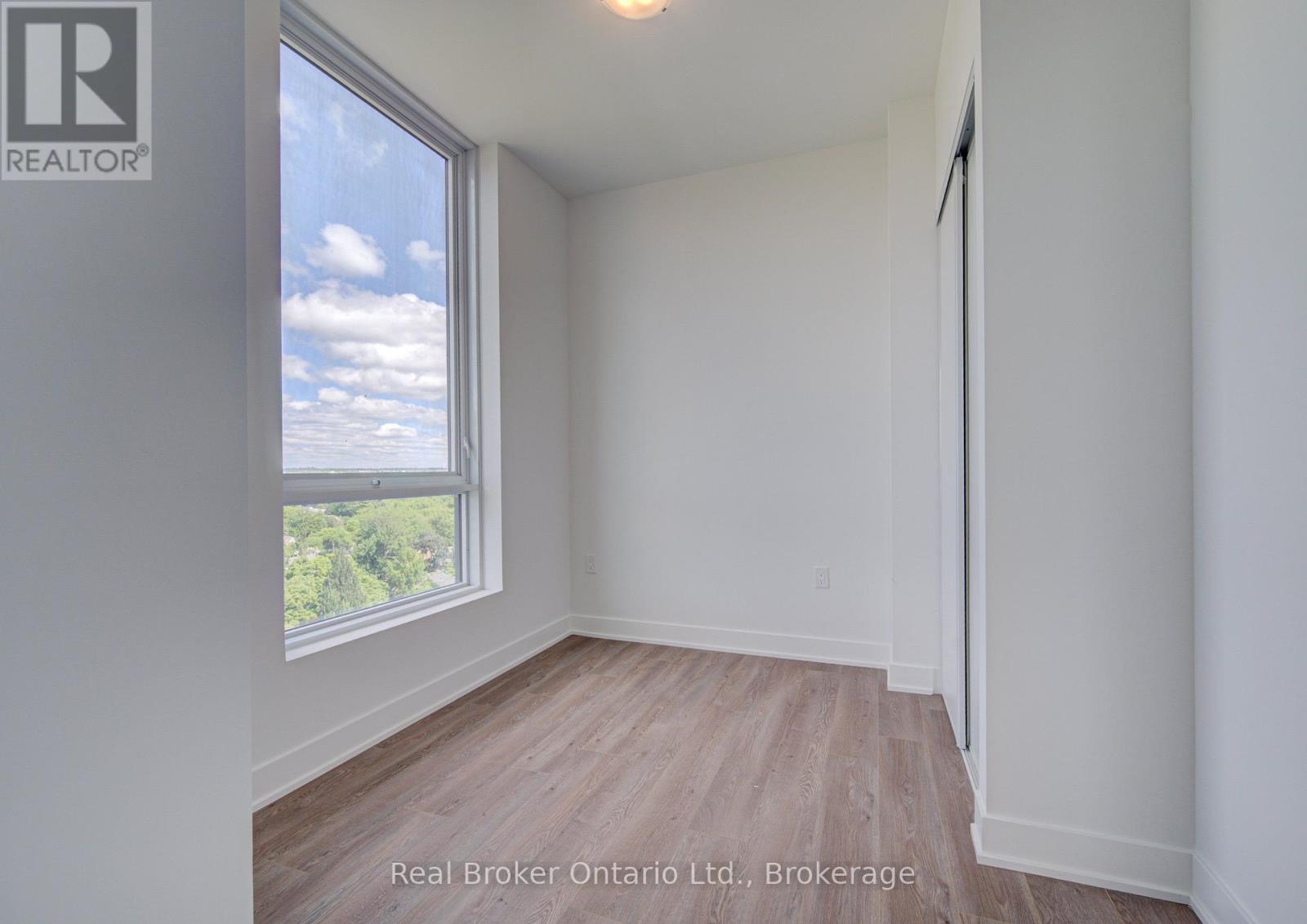 1310 - 2088 James Street, Burlington, Ontario  L7R 0H2 - Photo 21 - W13703346