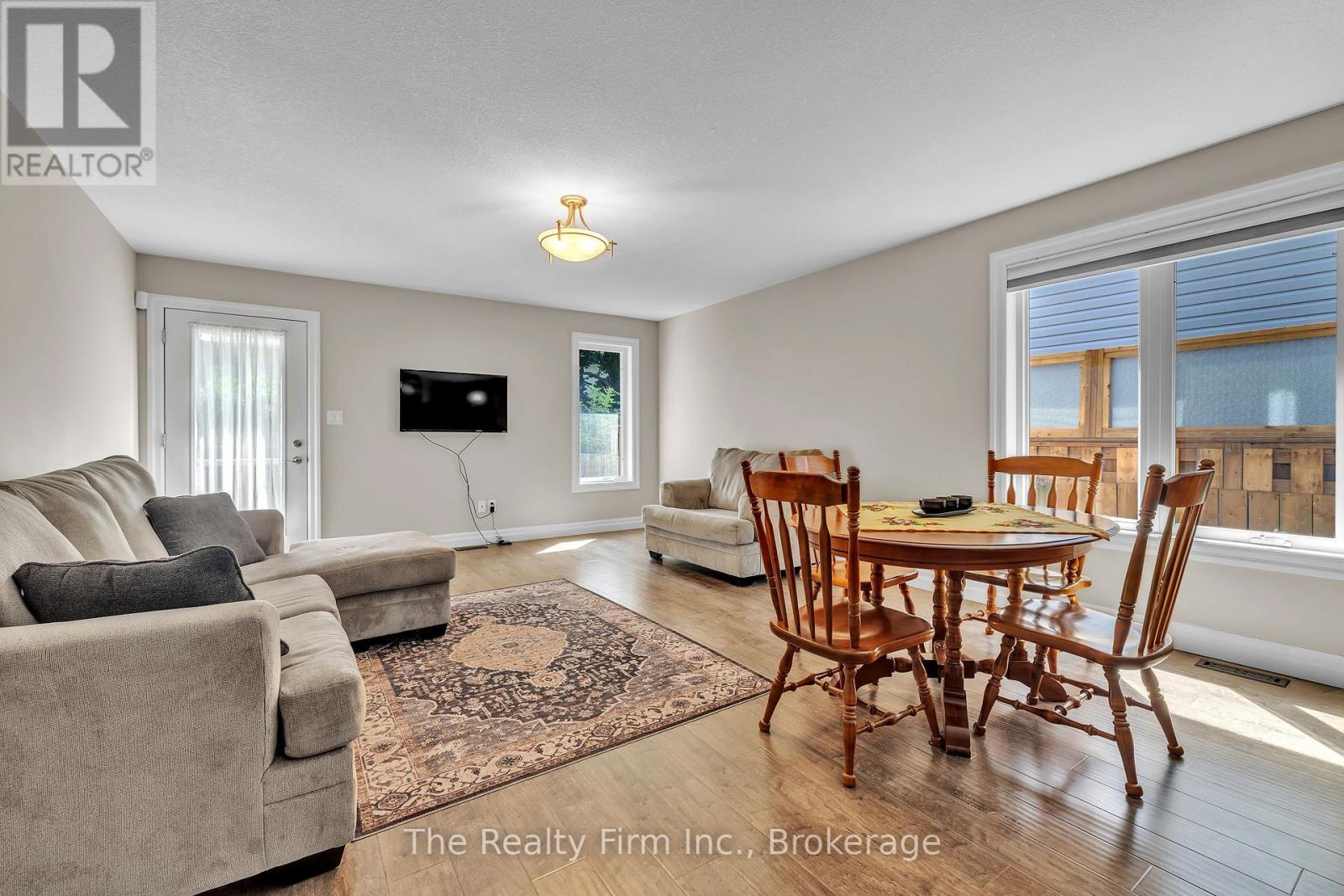 27 Cronyn Street, Woodstock, Ontario  N4S 3T4 - Photo 10 - X13703268