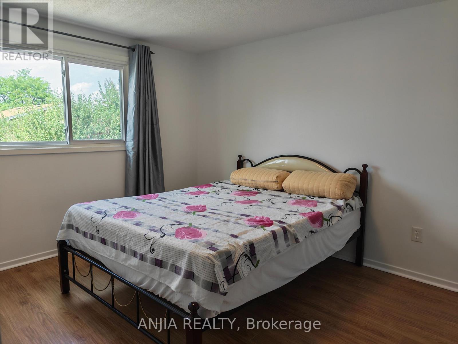 5 Muirlands Drive, Toronto, Ontario M1V 2B3 - Photo 11 - E13703336
