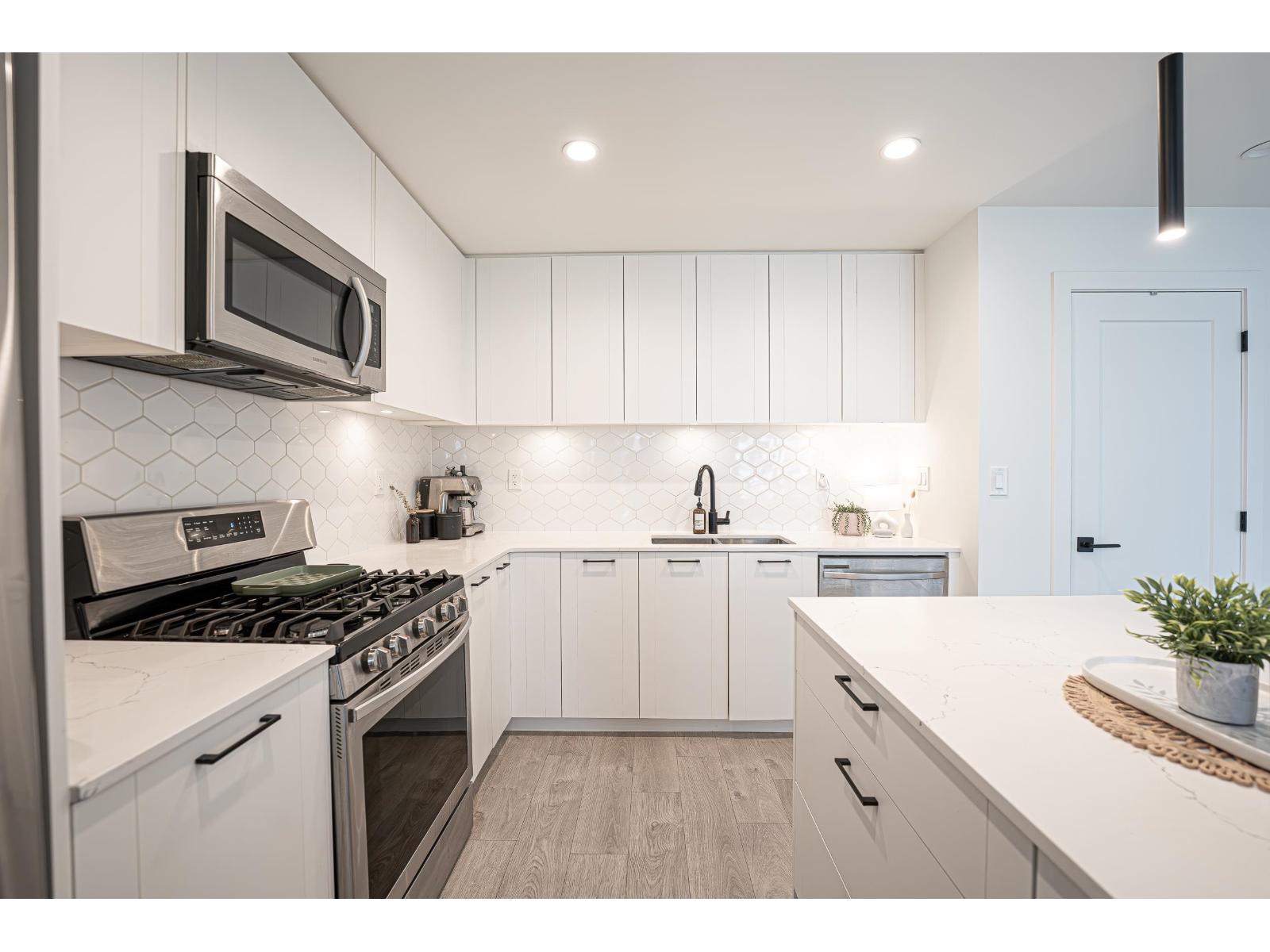 A507 20018 83a Avenue, Langley, British Columbia  V2Y 3P3 - Photo 4 - R3143846