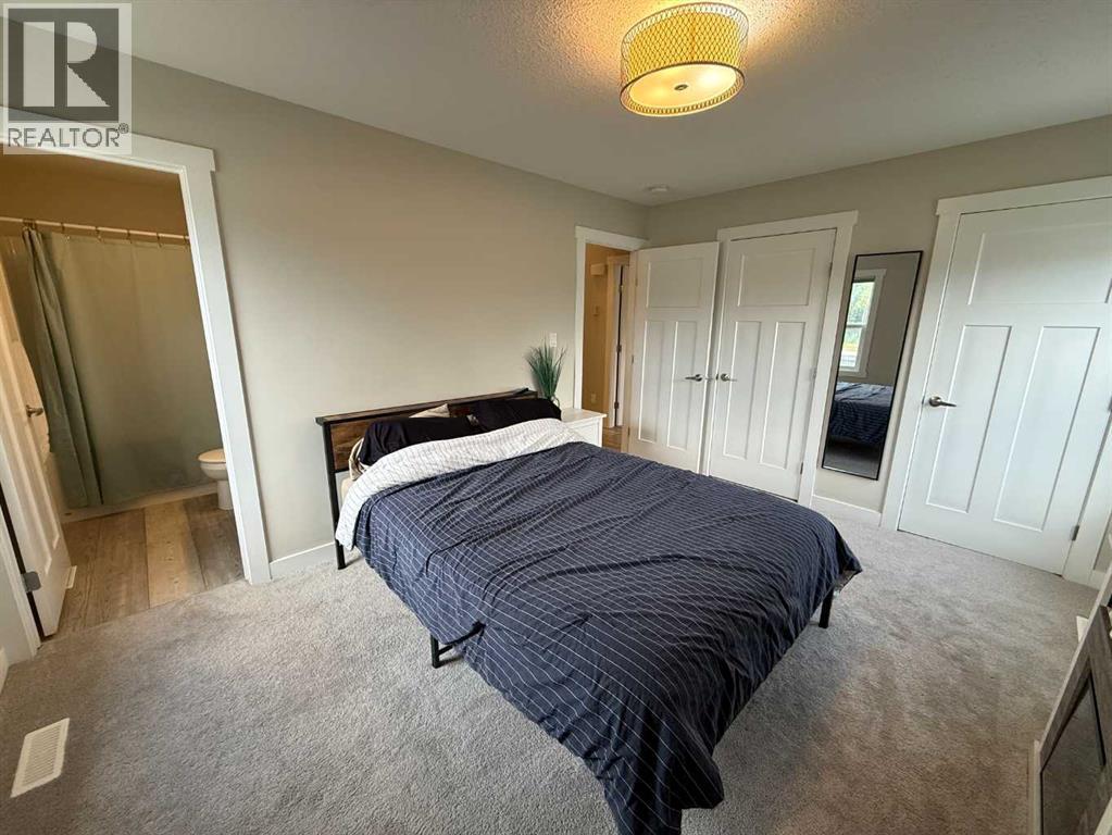 223 Eaton Drive, Hinton, Alberta  T7V 0A1 - Photo 9 - A2337634