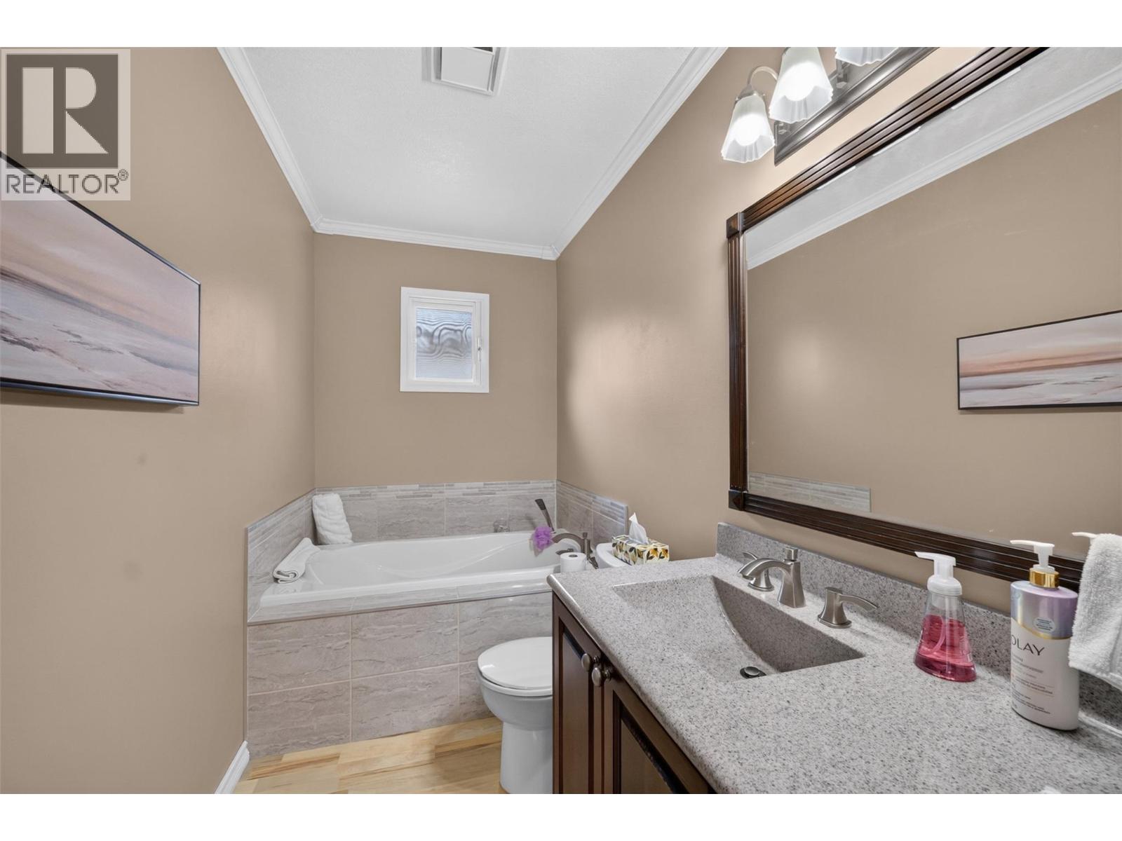 2730 5 Avenue NE, Salmon Arm, British Columbia  V1E 2K3 - Photo 24 - 10398236