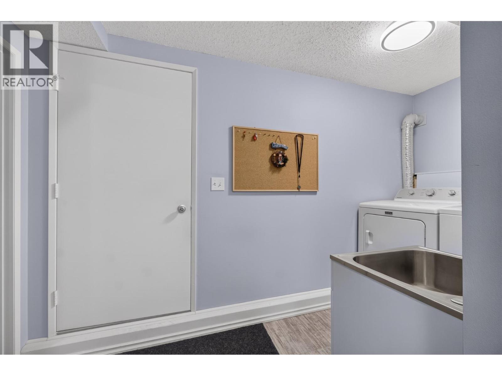 2730 5 Avenue NE, Salmon Arm, British Columbia  V1E 2K3 - Photo 34 - 10398236
