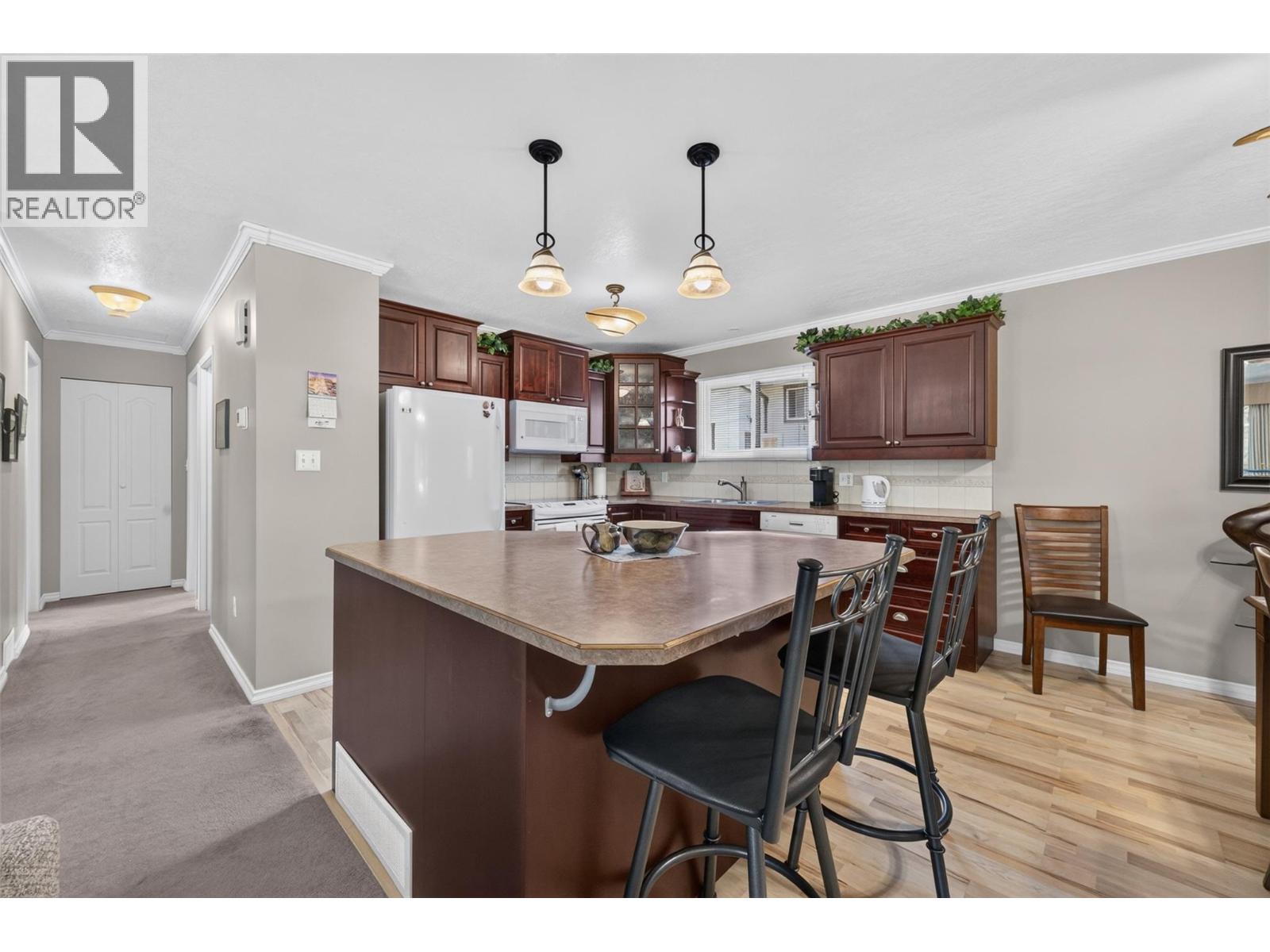 2730 5 Avenue NE, Salmon Arm, British Columbia  V1E 2K3 - Photo 19 - 10398236