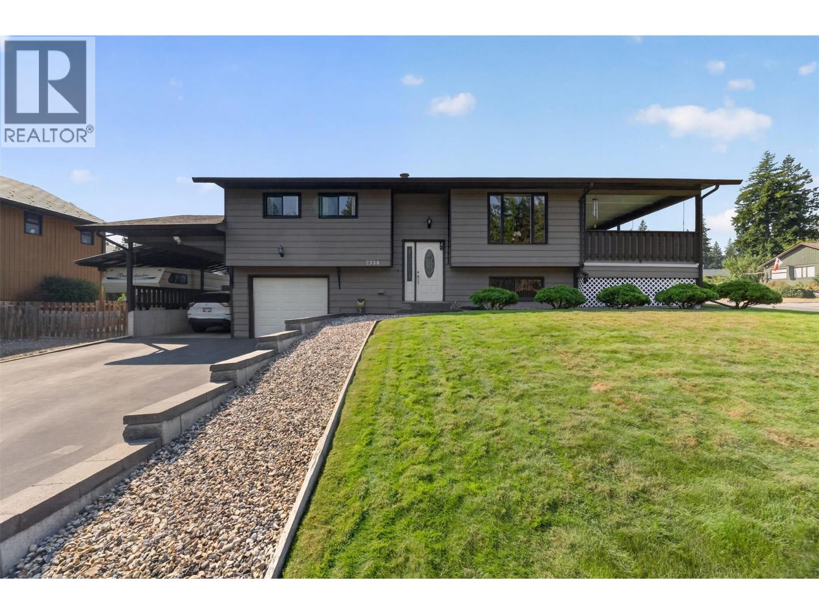 2730 5 Avenue NE, Salmon Arm, British Columbia  V1E 2K3 - Photo 3 - 10398236