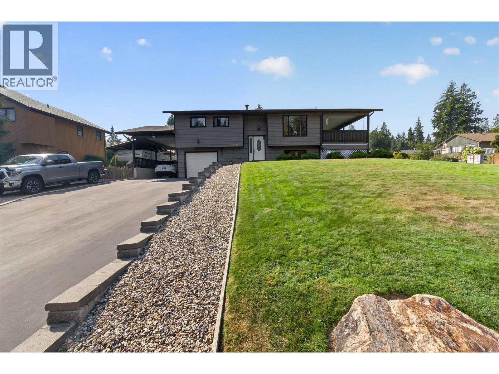 2730 5 Avenue NE, Salmon Arm, British Columbia  V1E 2K3 - Photo 46 - 10398236