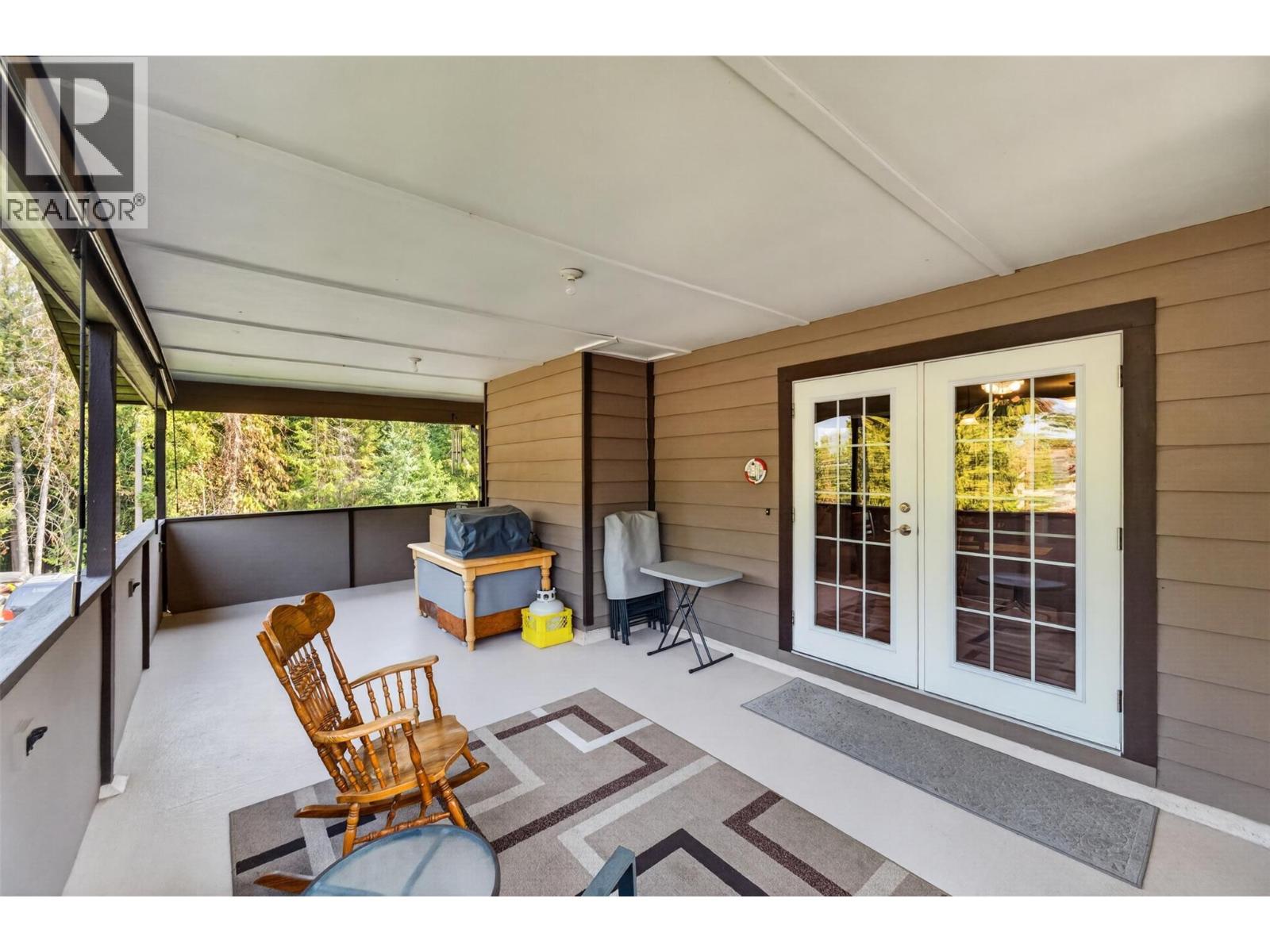 2730 5 Avenue NE, Salmon Arm, British Columbia  V1E 2K3 - Photo 39 - 10398236