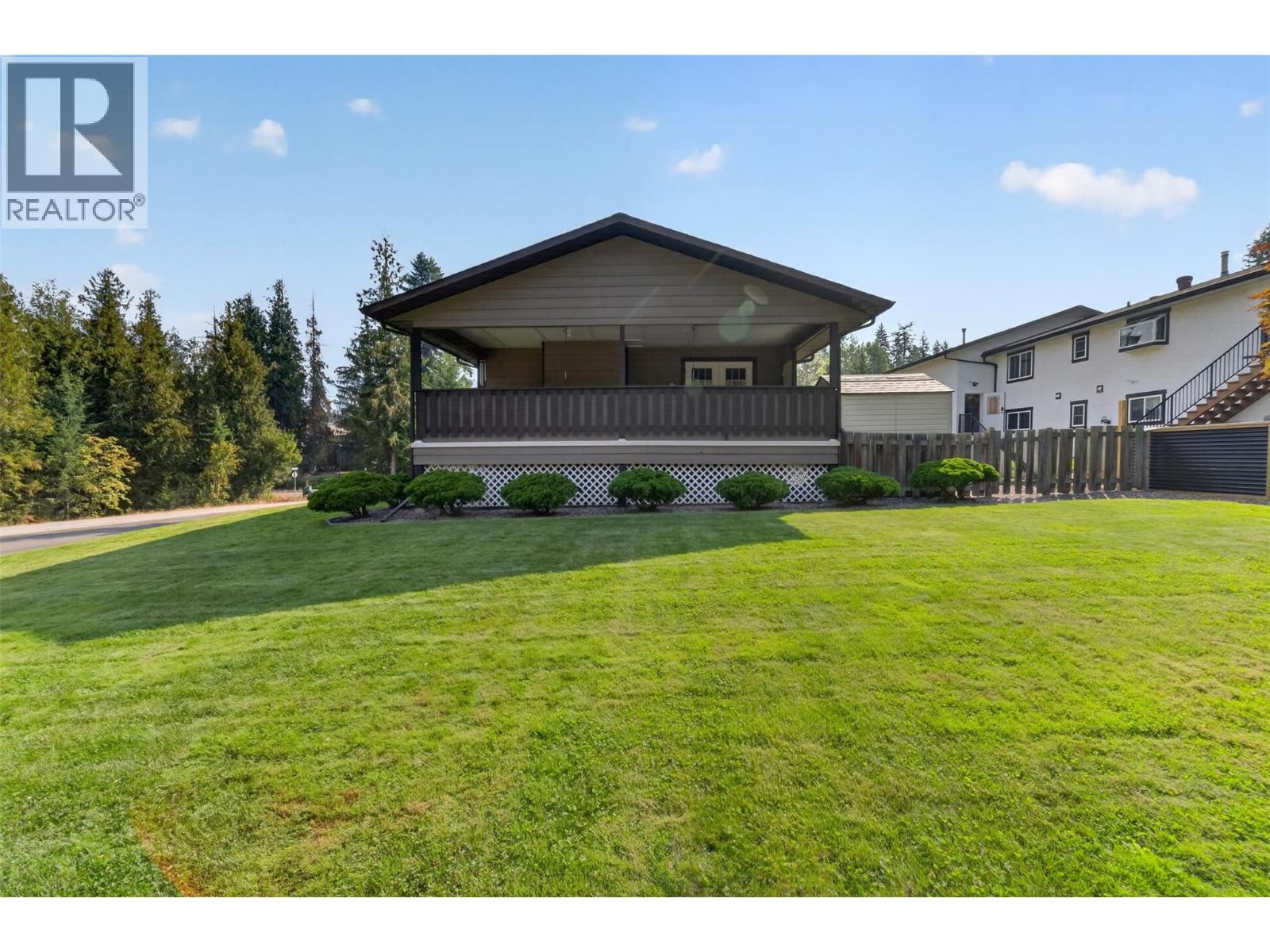 2730 5 Avenue NE, Salmon Arm, British Columbia  V1E 2K3 - Photo 40 - 10398236