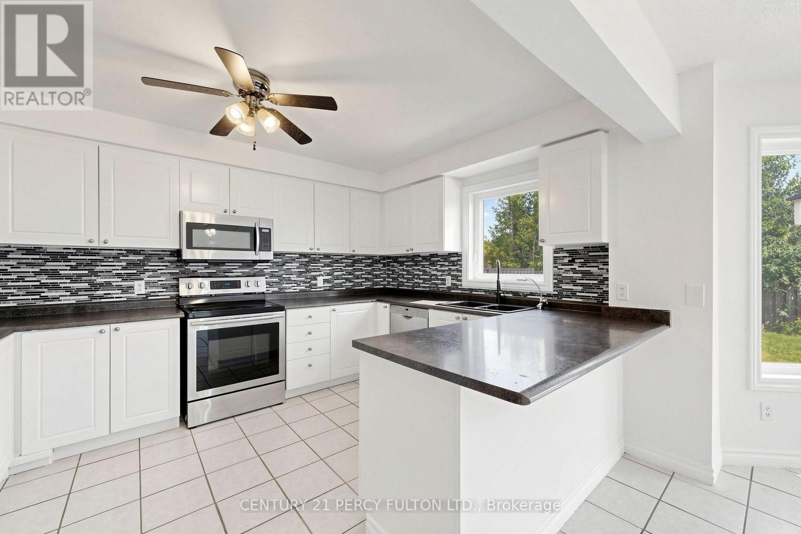 33 Churchland Drive, Barrie, Ontario  L4N 8P9 - Photo 17 - S13703320