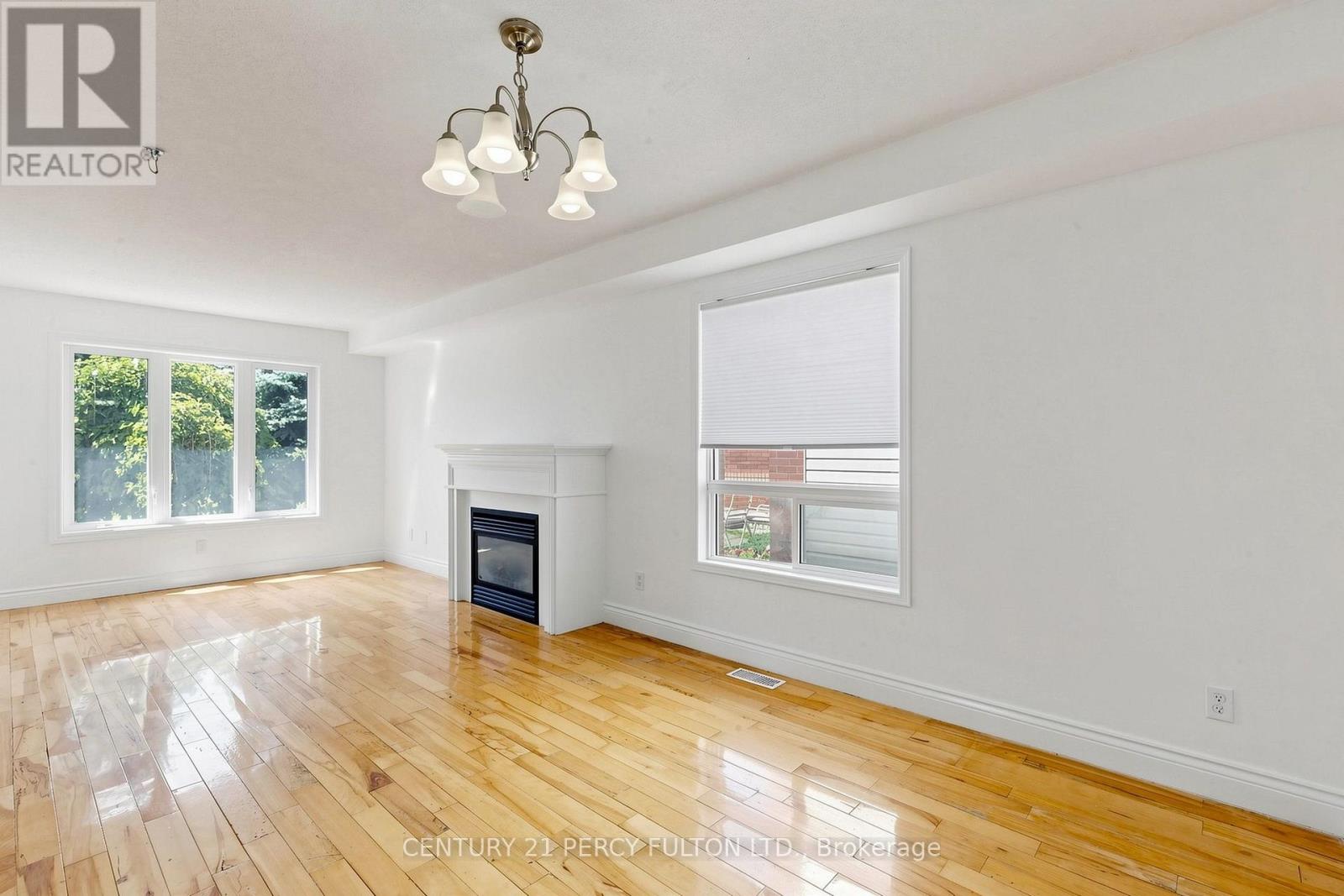 33 Churchland Drive, Barrie, Ontario  L4N 8P9 - Photo 7 - S13703320