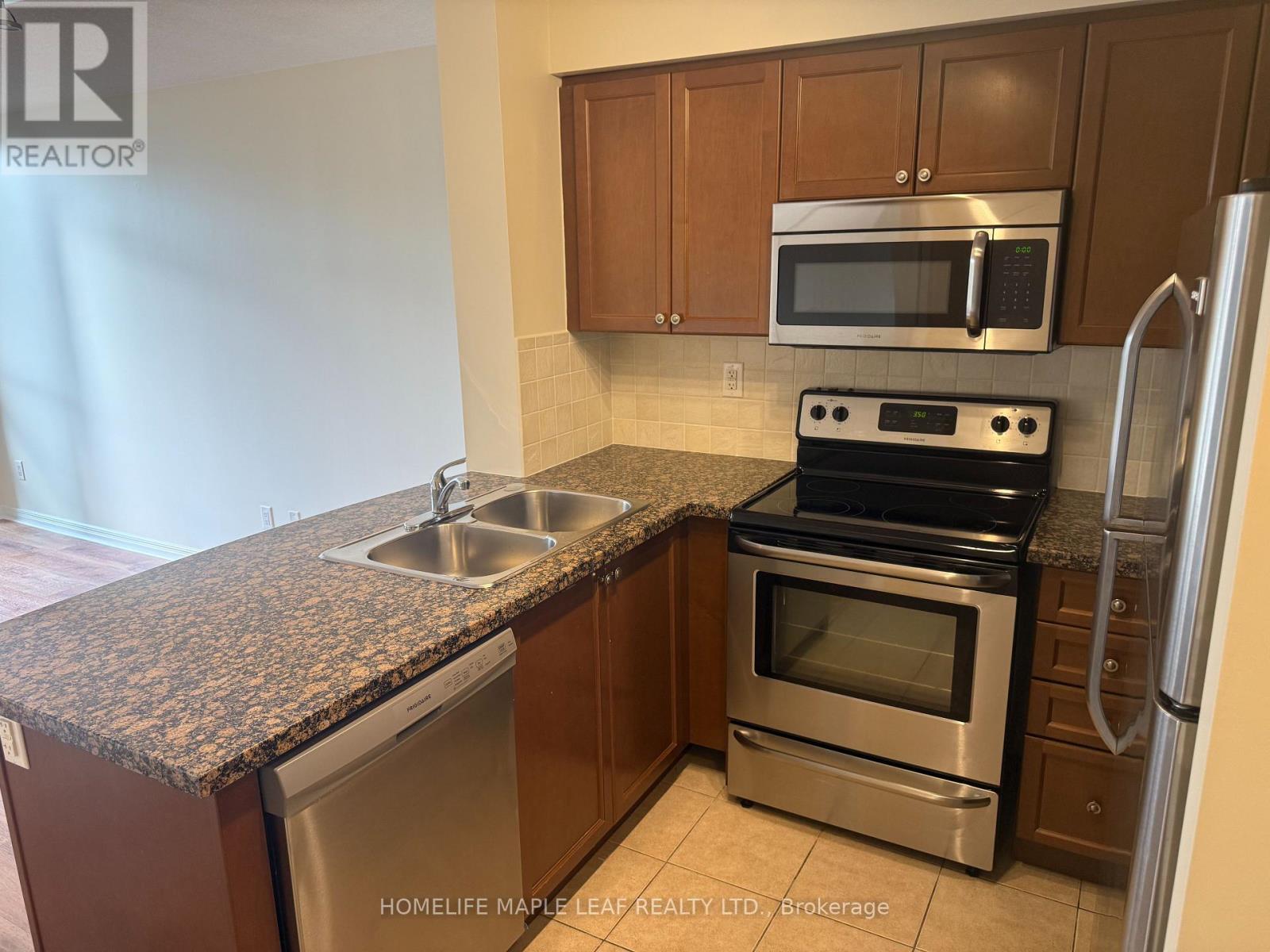 1001 - 3 Michael Power Place, Toronto, Ontario  M9A 0A2 - Photo 10 - W13703292