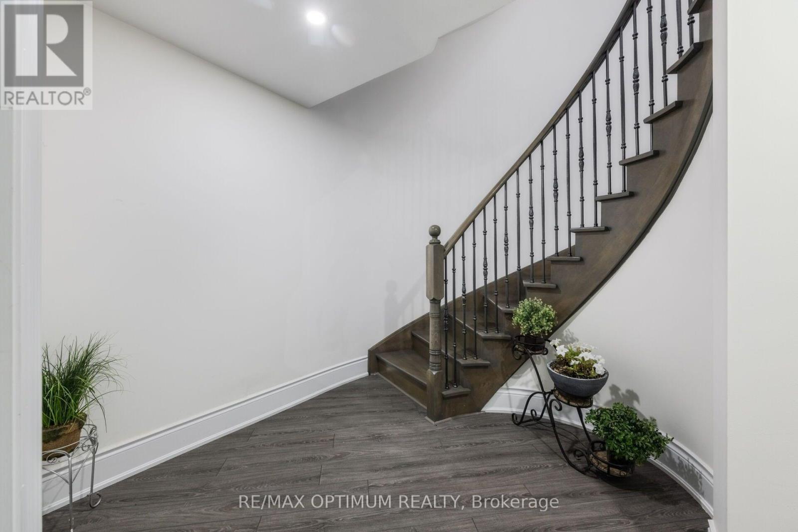 37 Elbern Markell Drive, Brampton, Ontario  L6X 2X6 - Photo 32 - W13703318