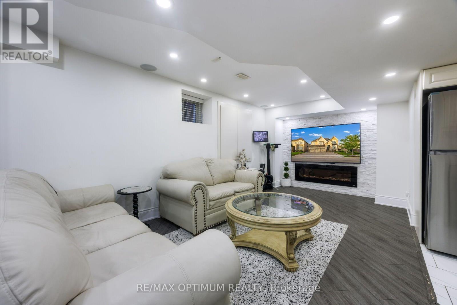 37 Elbern Markell Drive, Brampton, Ontario  L6X 2X6 - Photo 33 - W13703318