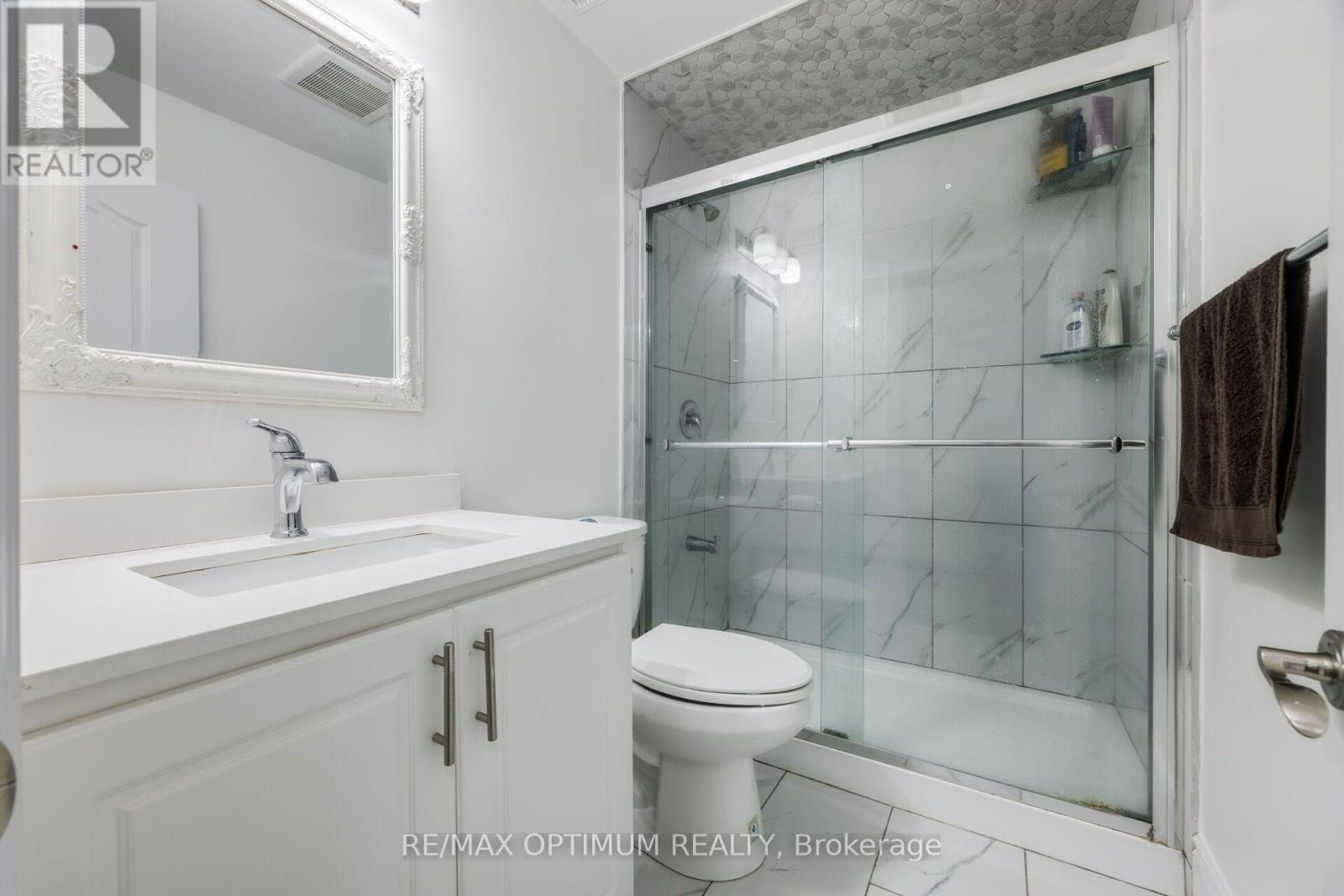 37 Elbern Markell Drive, Brampton, Ontario  L6X 2X6 - Photo 36 - W13703318