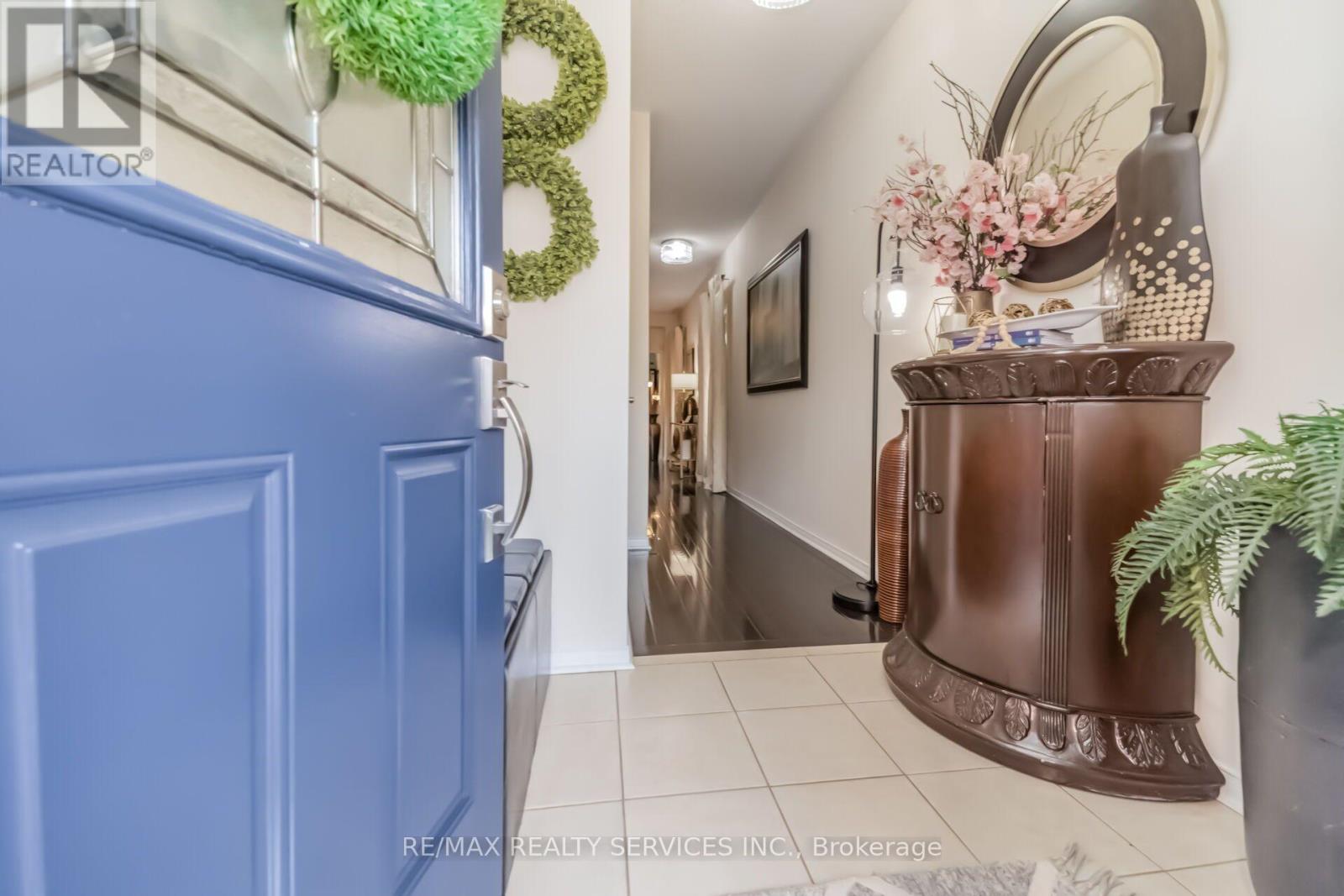 70 Checkerberry Crescent, Brampton, Ontario  L6R 3P8 - Photo 6 - W13703322