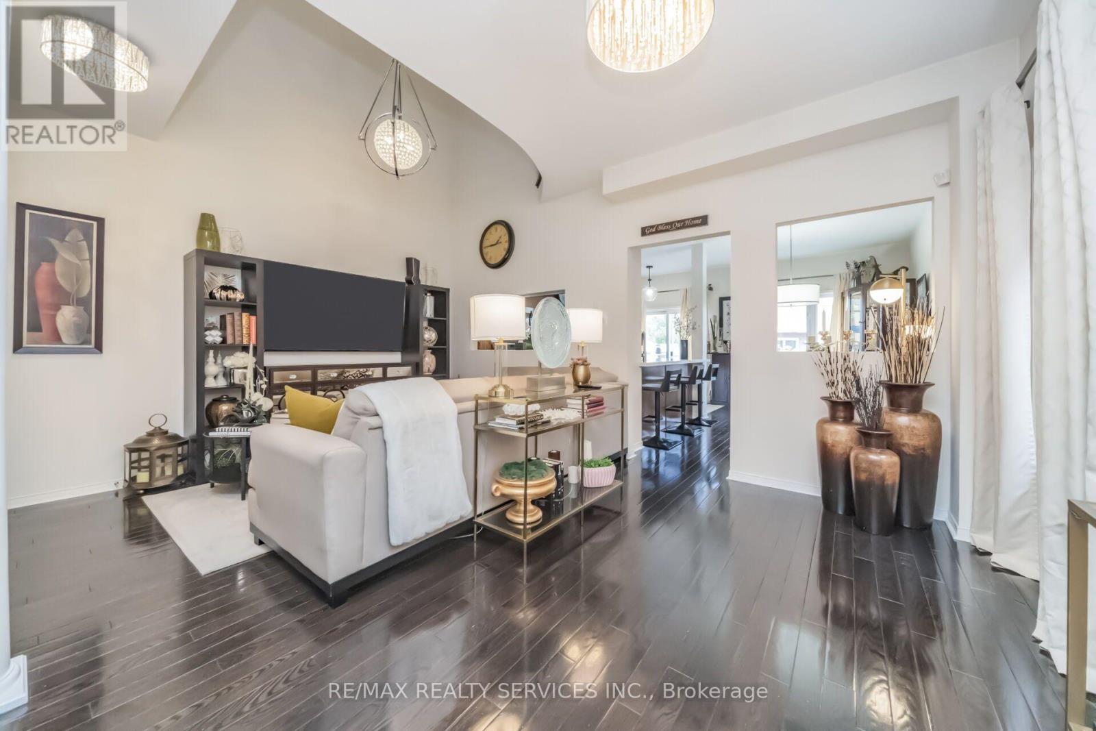 70 Checkerberry Crescent, Brampton, Ontario  L6R 3P8 - Photo 8 - W13703322