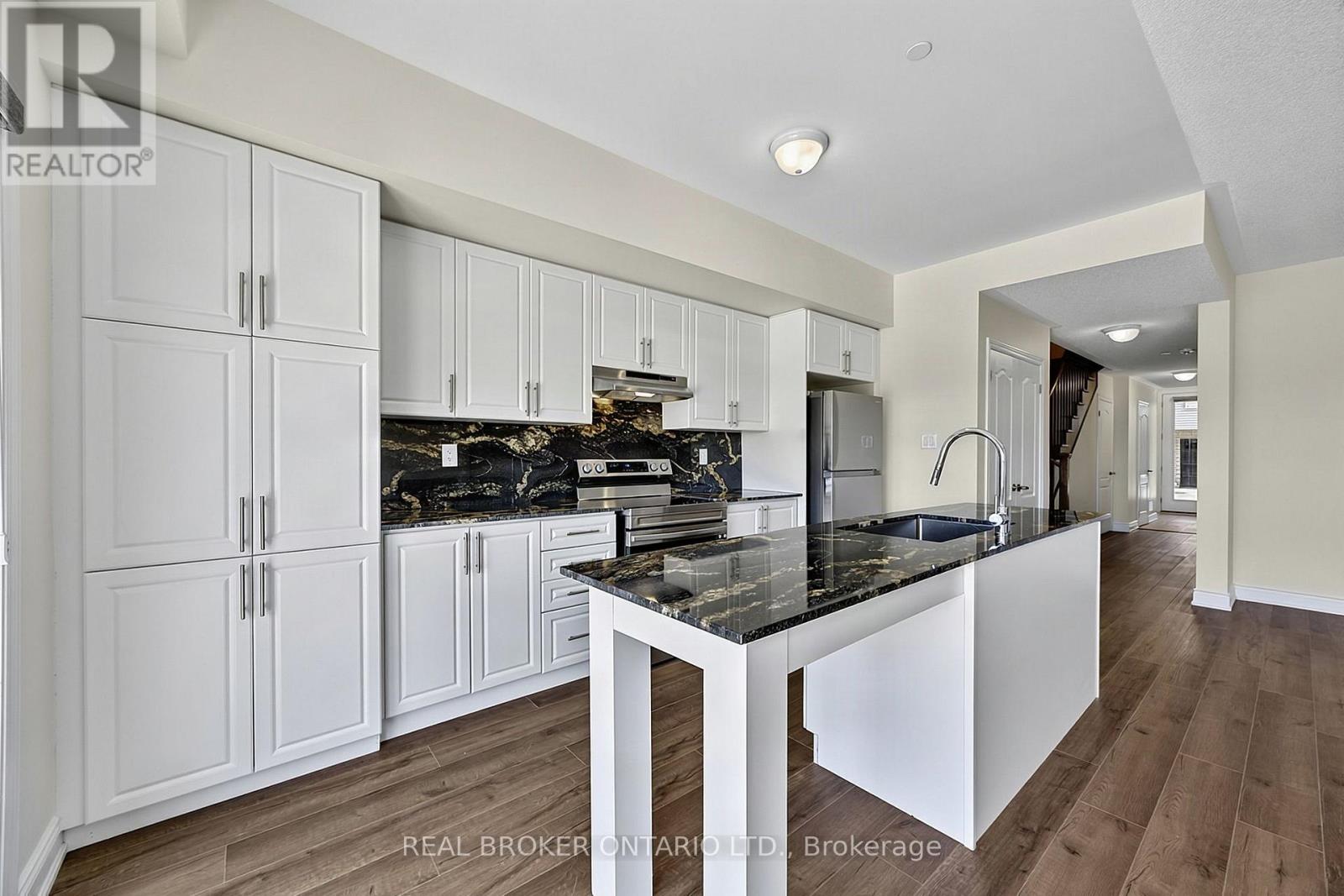 82 Marina Village Drive, Georgian Bay, Ontario  L0K 1S0 - Photo 13 - X13703342