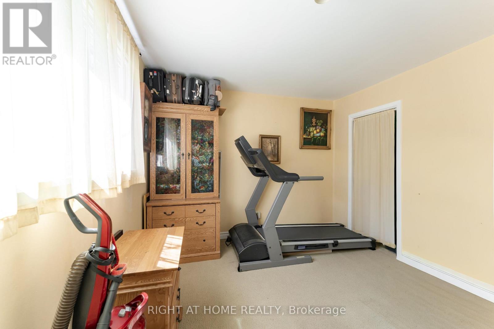 30 Allister Avenue, Toronto, Ontario  M1M 3K9 - Photo 13 - E13563626