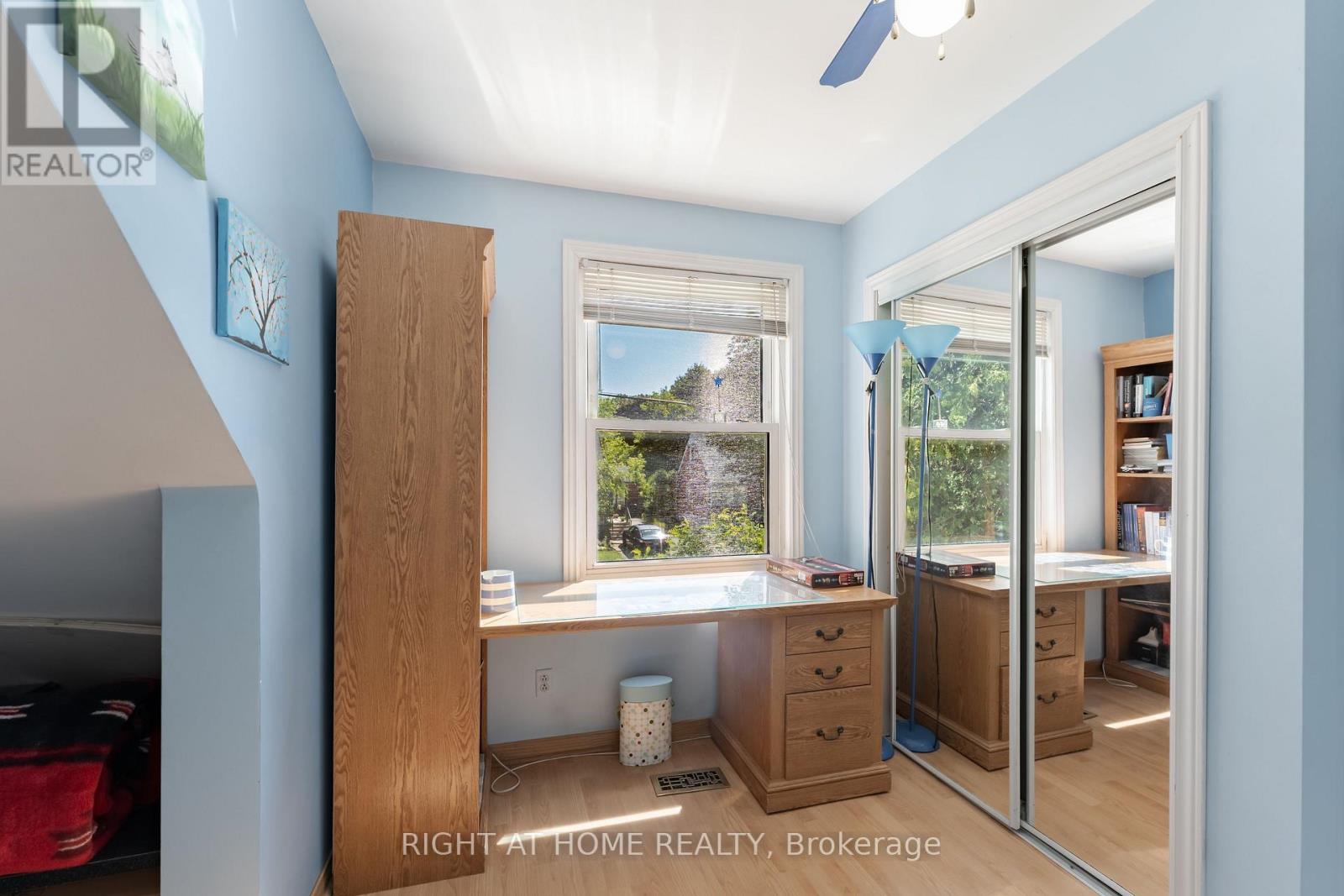 30 Allister Avenue, Toronto, Ontario  M1M 3K9 - Photo 16 - E13563626