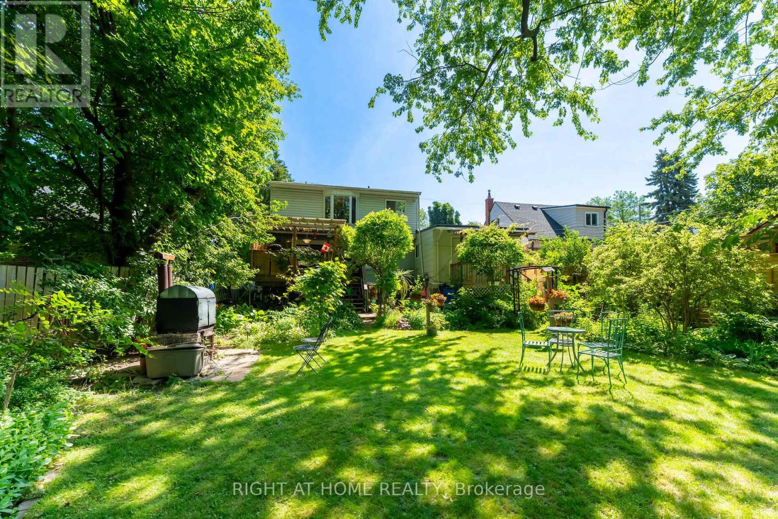30 Allister Avenue, Toronto, Ontario  M1M 3K9 - Photo 47 - E13563626