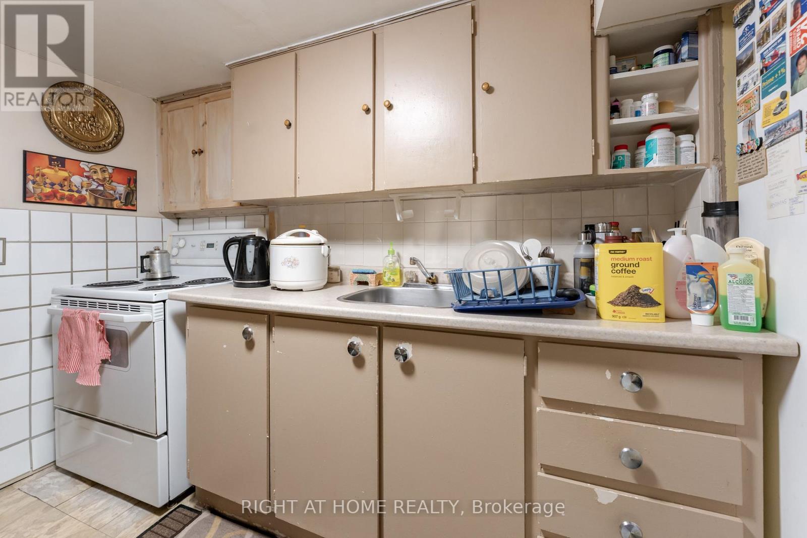 30 Allister Avenue, Toronto, Ontario  M1M 3K9 - Photo 32 - E13563626