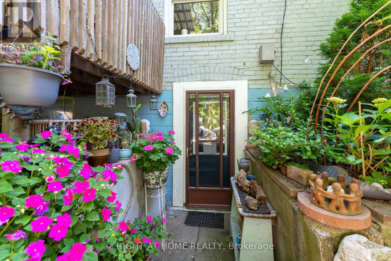 30 Allister Avenue, Toronto, Ontario  M1M 3K9 - Photo 30 - E13563626
