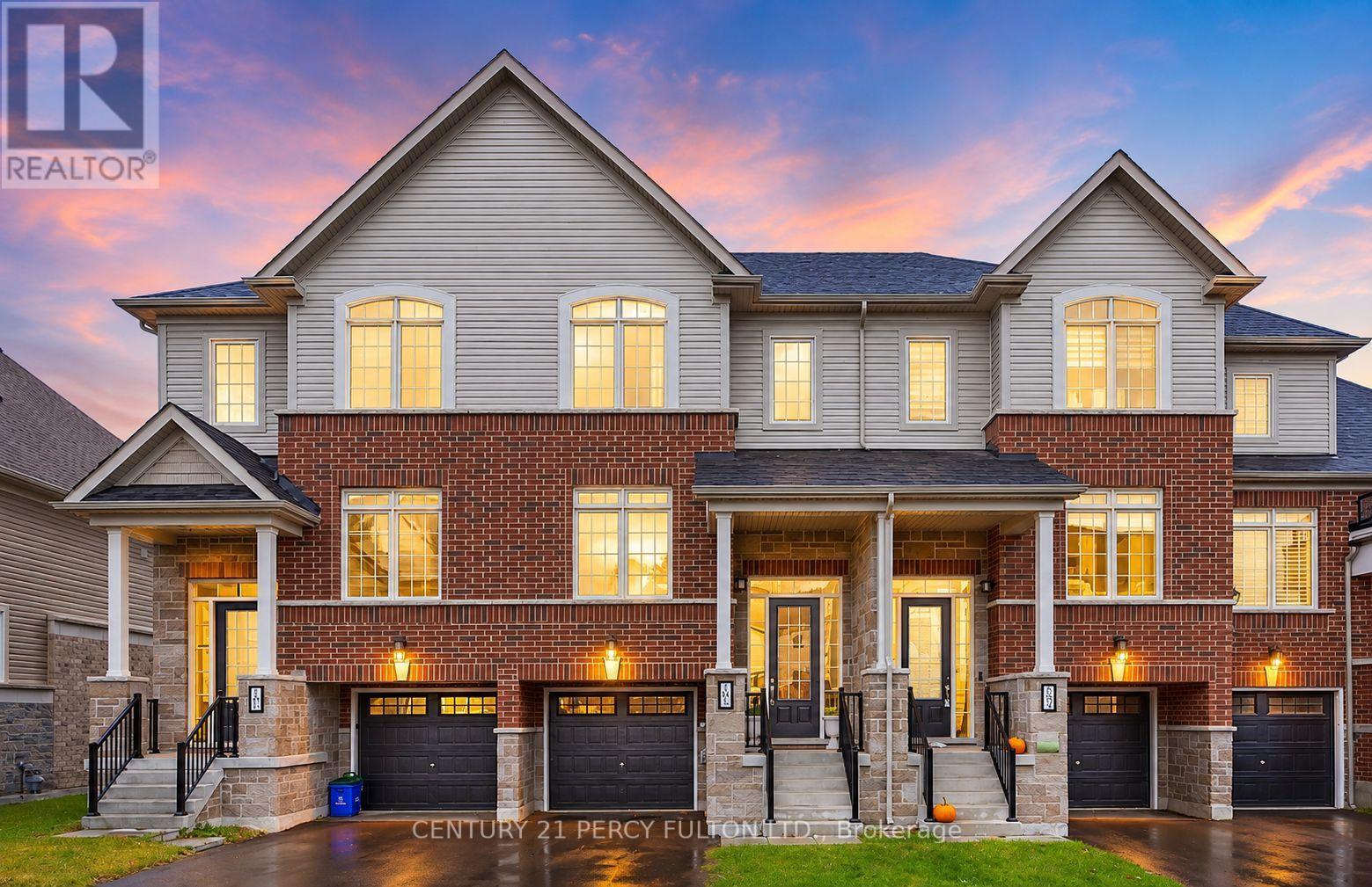 102 LYALL STOKES CIRCLE, East Gwillimbury, Ontario