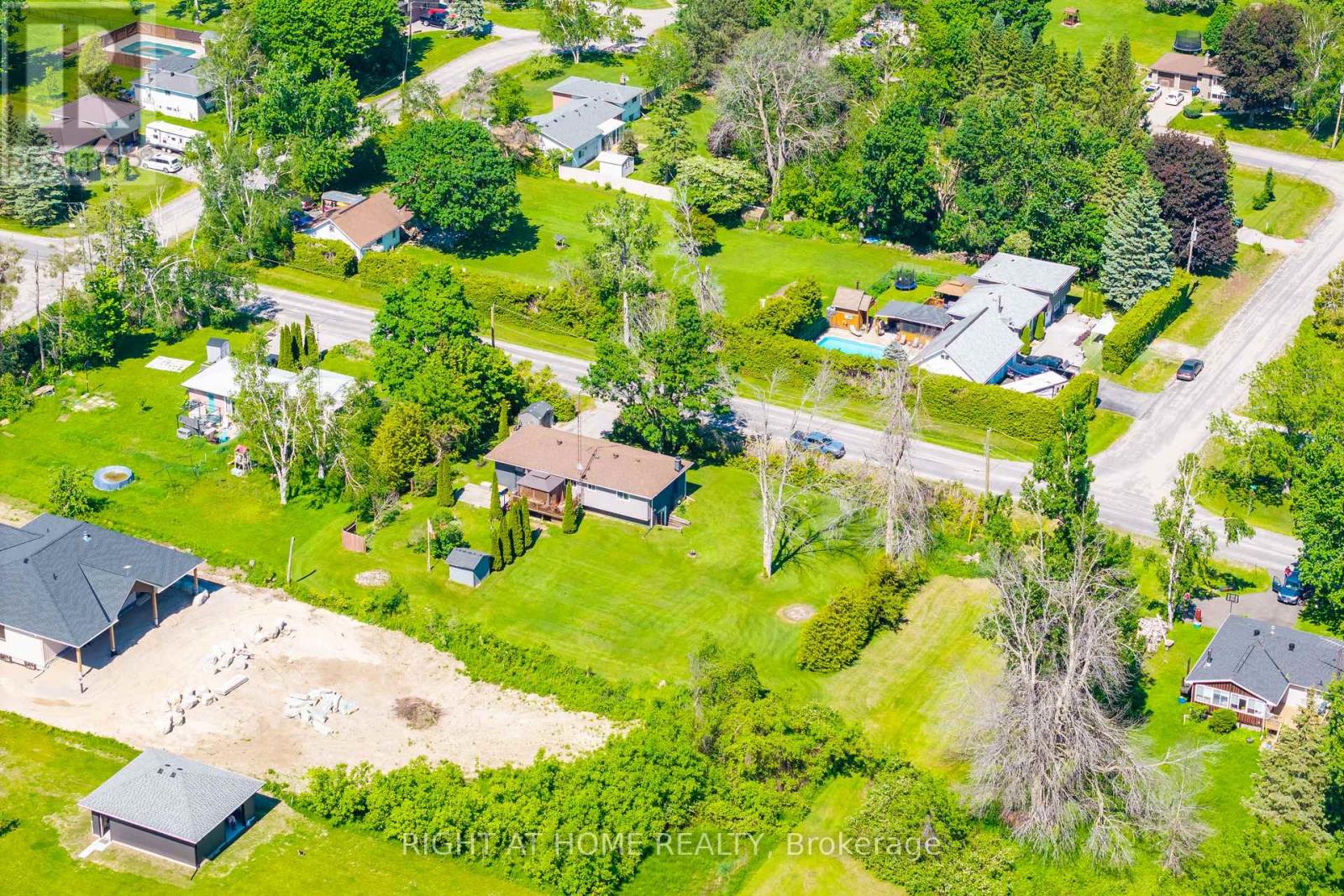 4654 Mcneil Street, Ramara, Ontario  L3V 0M9 - Photo 2 - S13596742