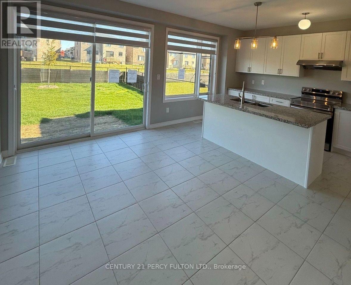 10 Rosanne Circle, Wasaga Beach, Ontario  L9Z 0N4 - Photo 2 - S13703272