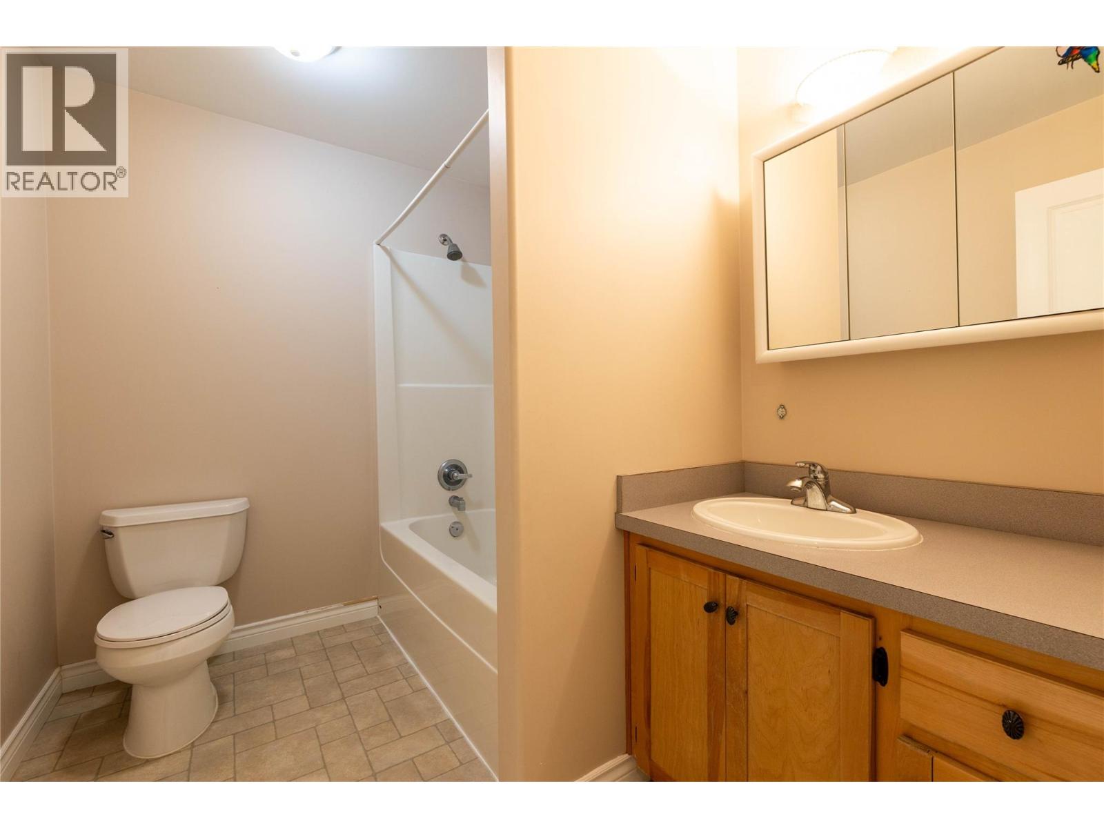 4409 Walbridge Road, Spallumcheen, British Columbia  V0E 1B5 - Photo 15 - 10394697