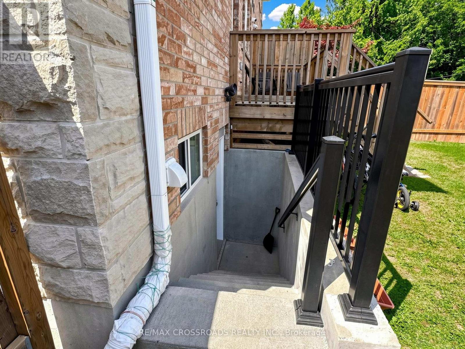 478 Aylesworth Avenue E, Toronto, Ontario M1N 3X9 - Photo 38 - E13701628
