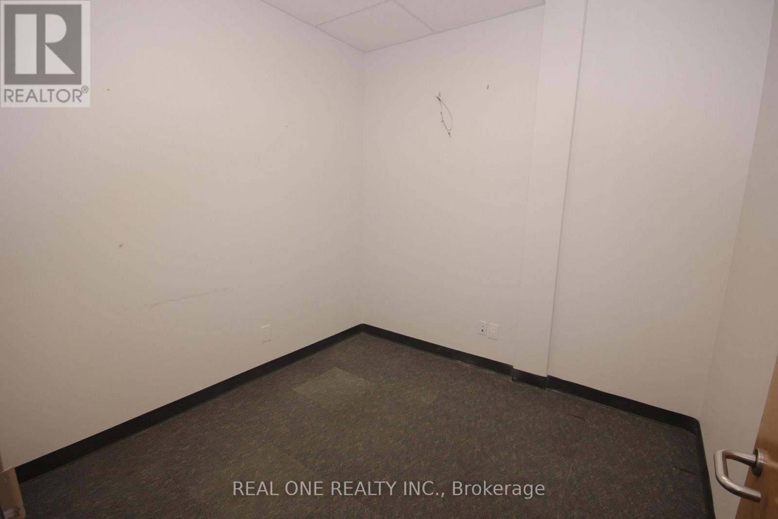 2 - 130 Mulock Drive, Newmarket, Ontario L3Y 7C5 - Photo 13 - N13579456