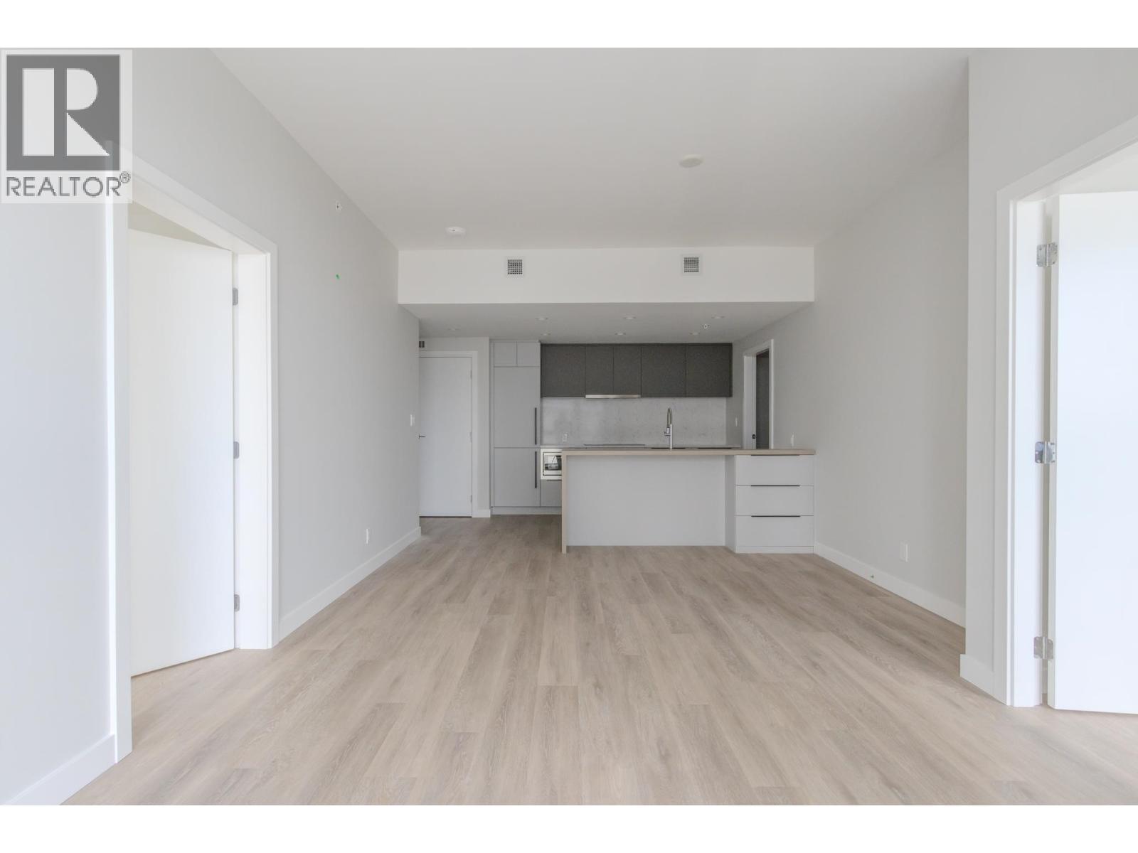 1011 567 Emerson Street, Coquitlam, British Columbia  V3J 3A4 - Photo 3 - R3158028
