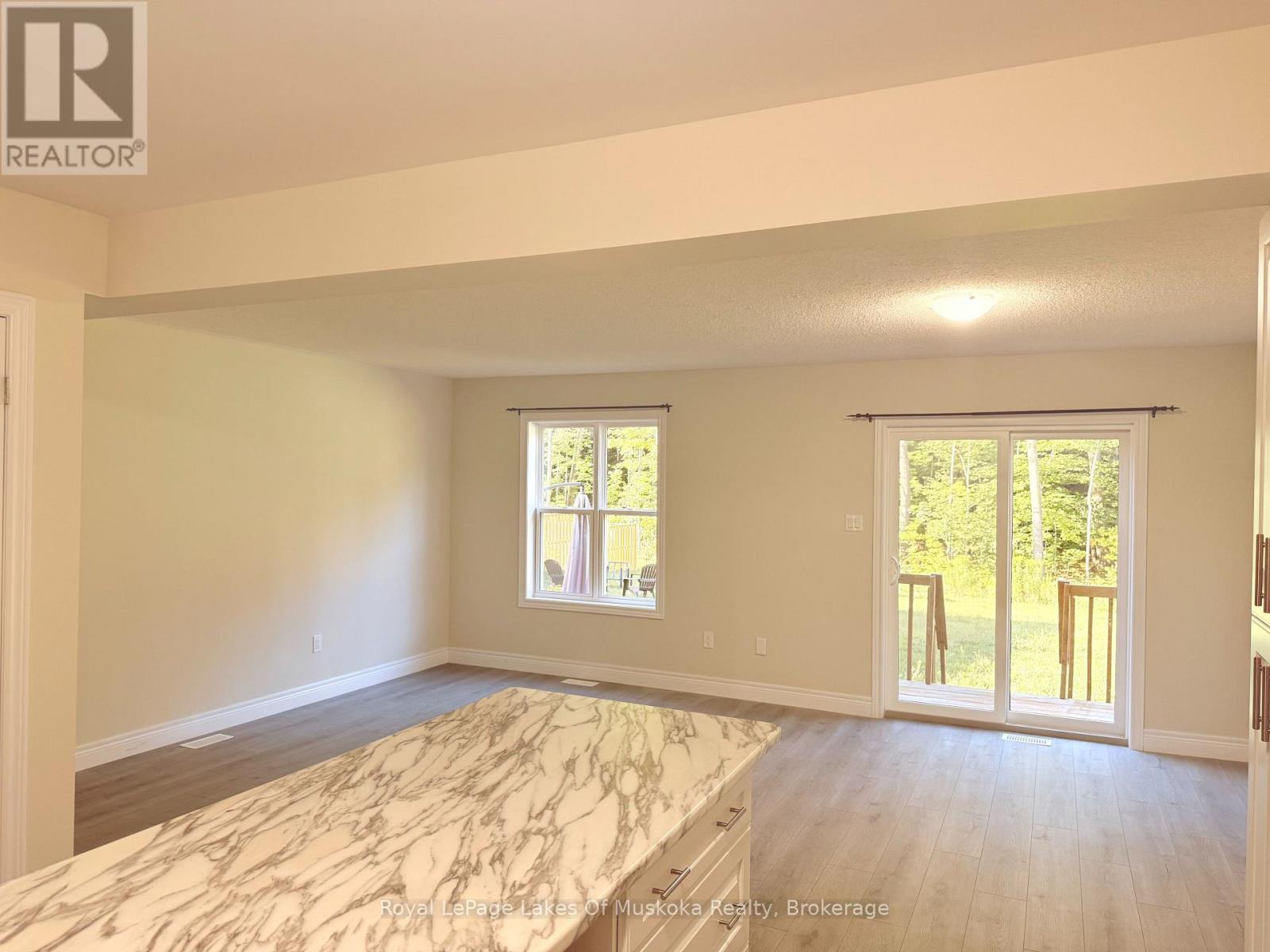 275 Daffodil Court, Gravenhurst (Wood (Gravenhurst)), Ontario  P1P 0B8 - Photo 2 - X13703370
