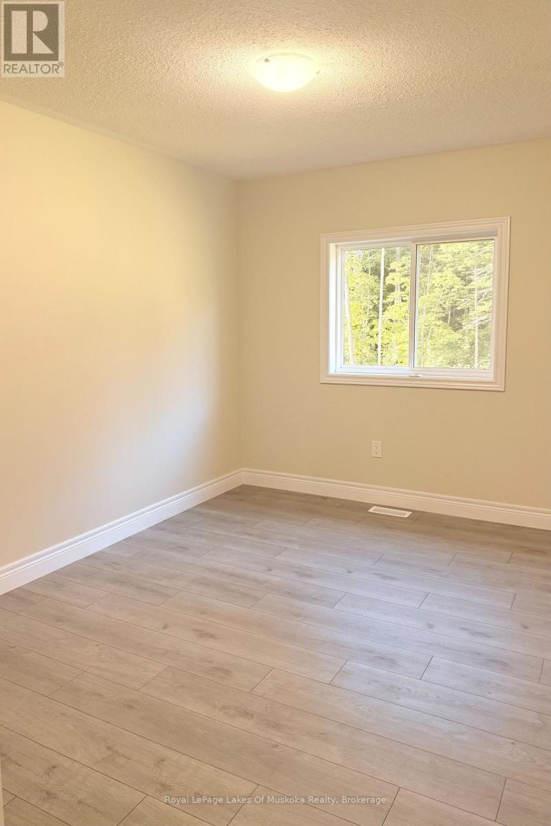275 Daffodil Court, Gravenhurst (Wood (Gravenhurst)), Ontario  P1P 0B8 - Photo 8 - X13703370