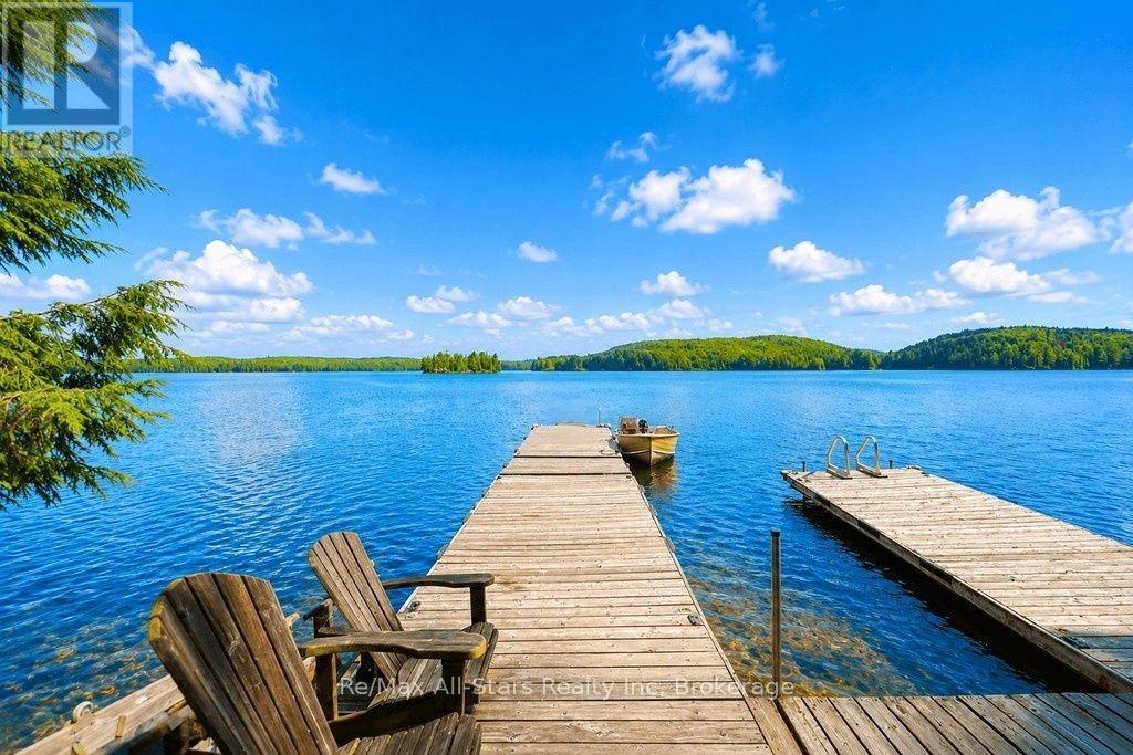1142 SMOKE LAKE, south algonquin, Ontario