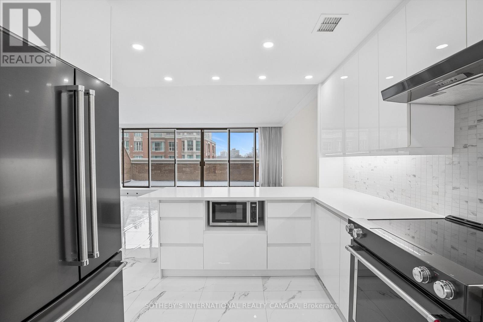 408 - 55a Avenue Road, Toronto, Ontario M5A 2G3 - Photo 11 - C13703382