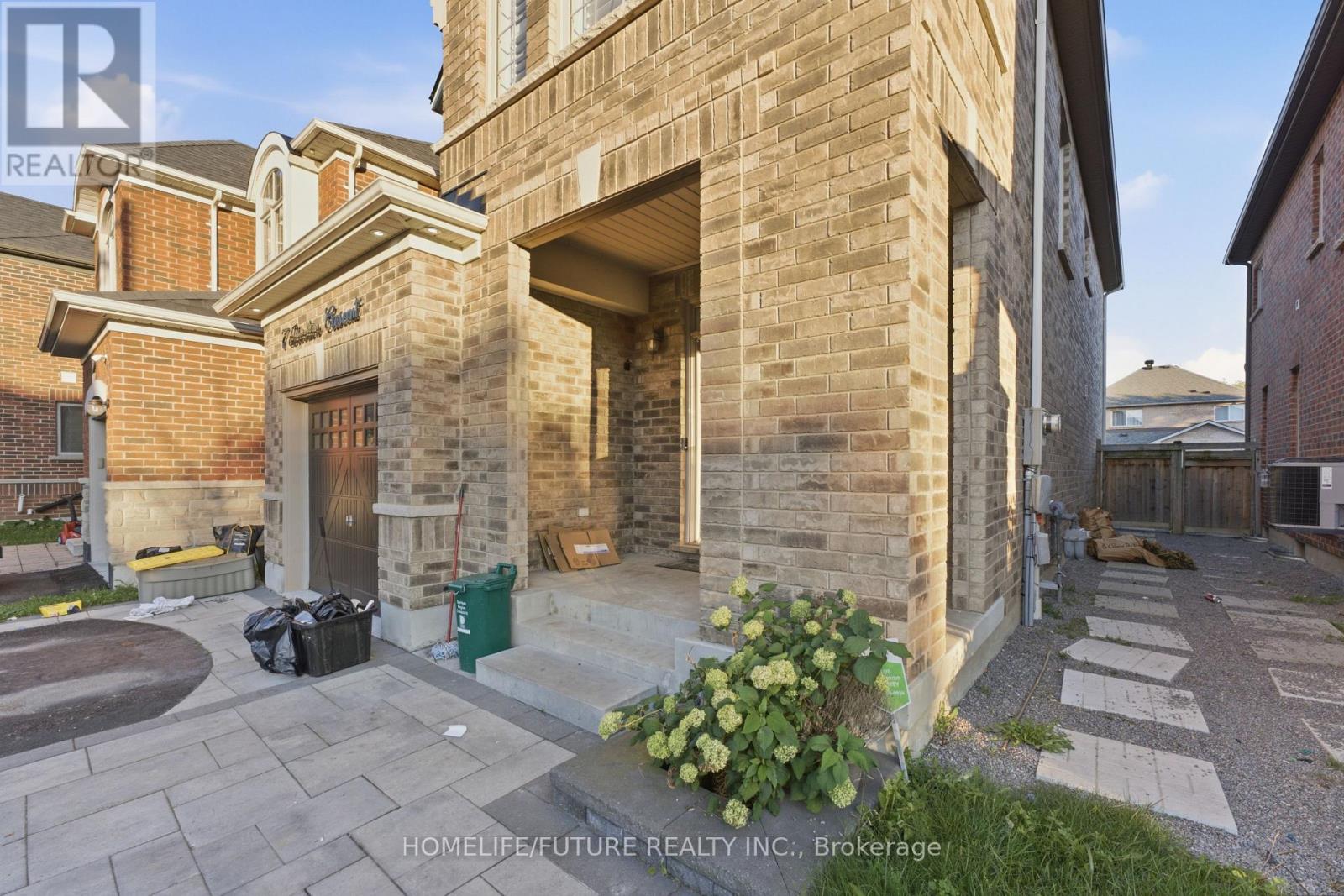 7 Beverton Crescent, Ajax, Ontario L1T 0L8 - Photo 13 - E13703378