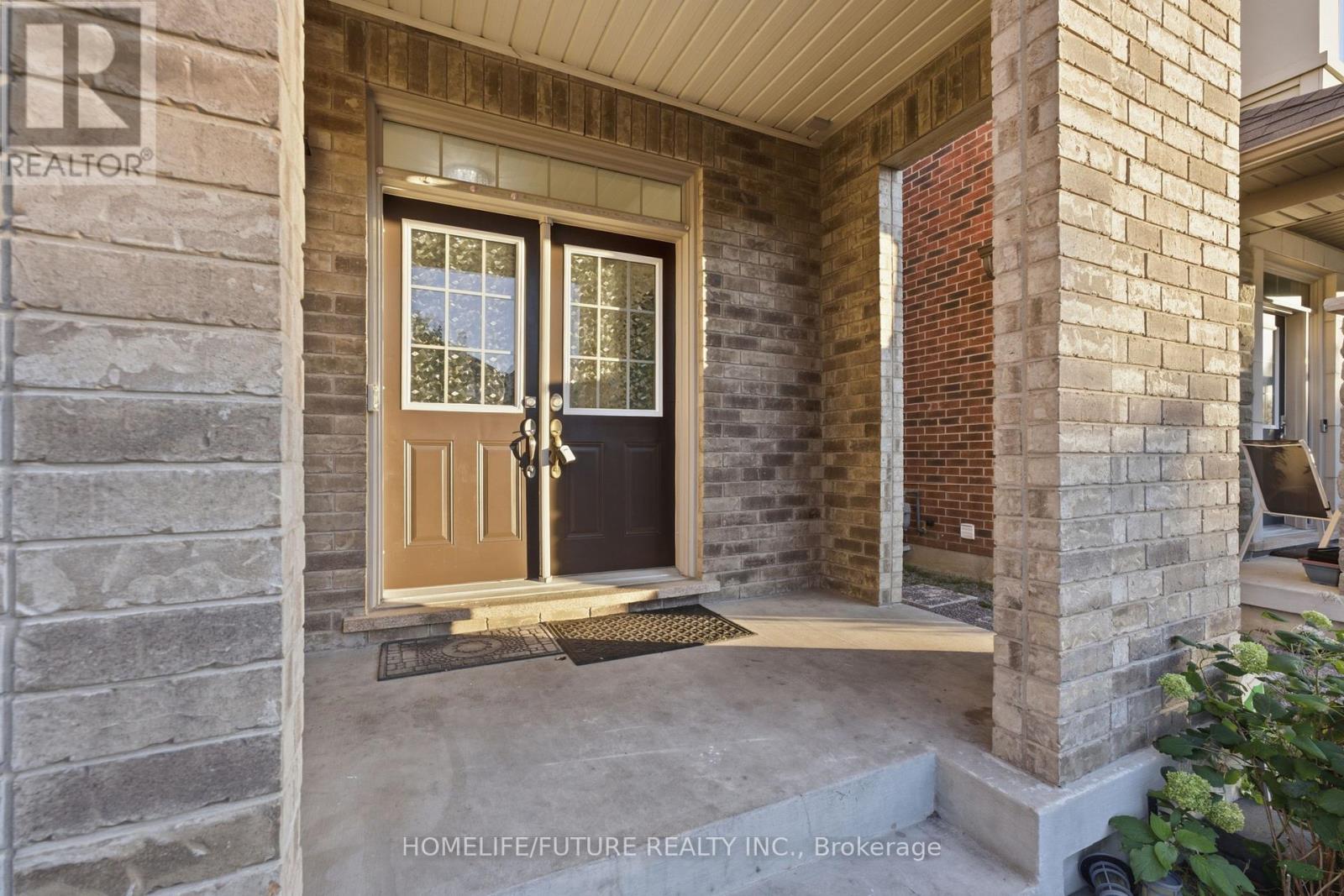 7 Beverton Crescent, Ajax, Ontario L1T 0L8 - Photo 3 - E13703378