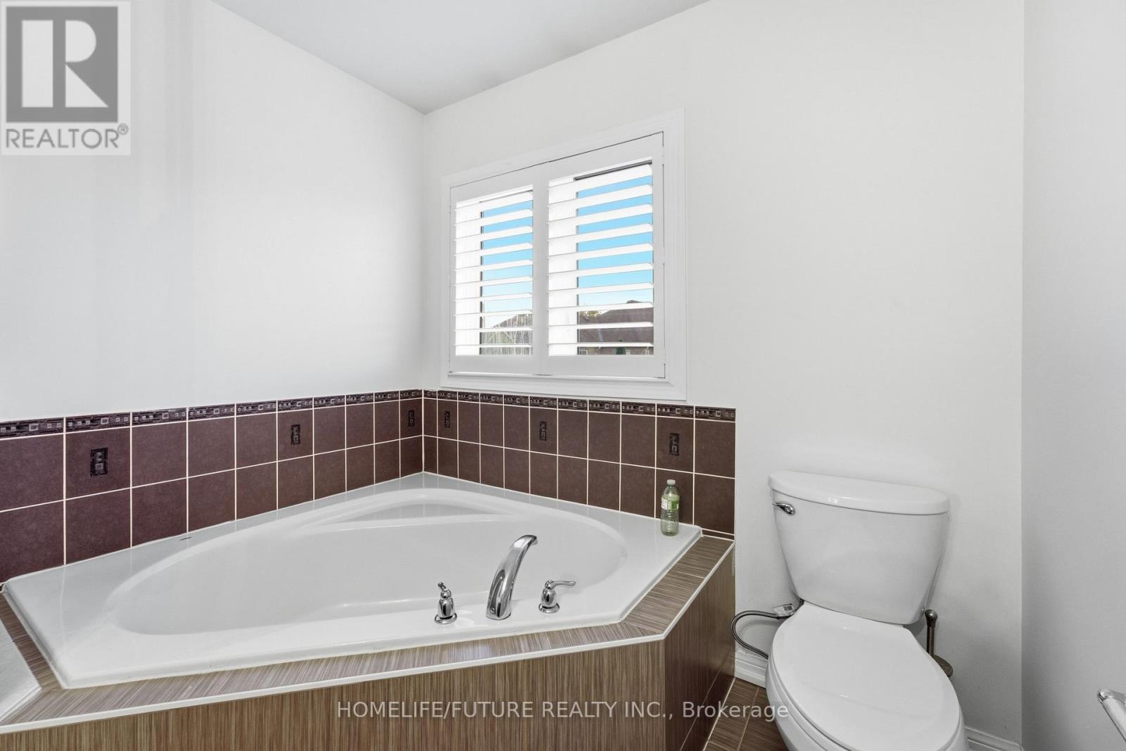 7 Beverton Crescent, Ajax, Ontario L1T 0L8 - Photo 33 - E13703378