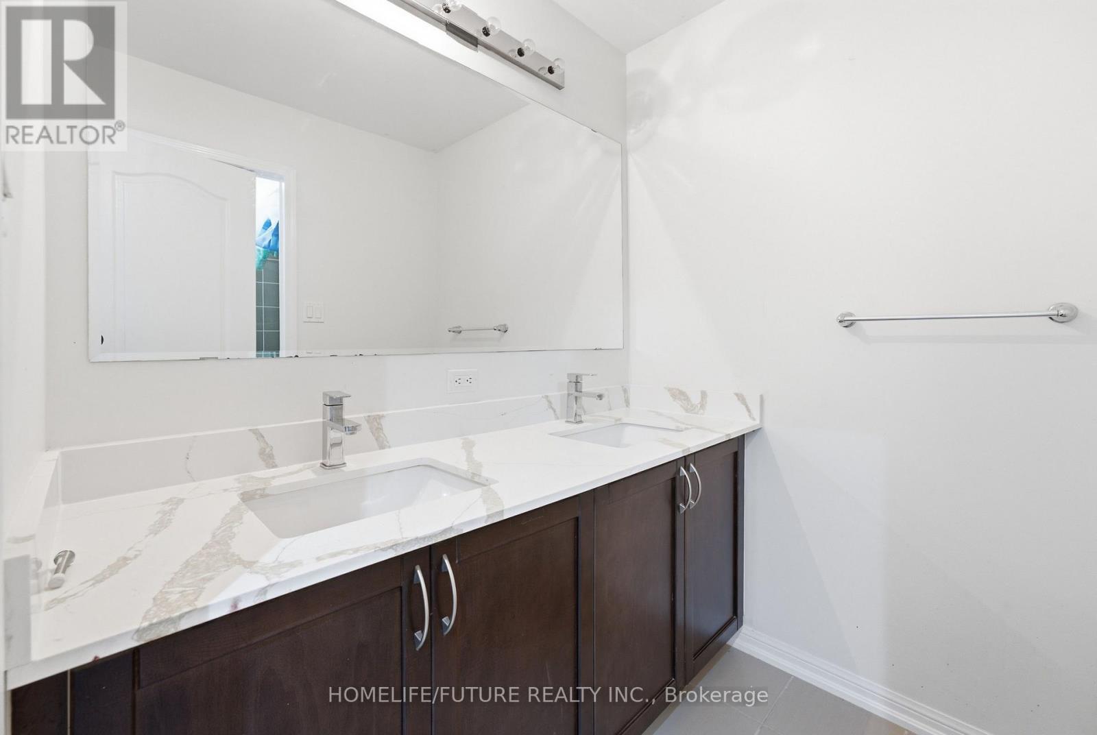 7 Beverton Crescent, Ajax, Ontario L1T 0L8 - Photo 38 - E13703378